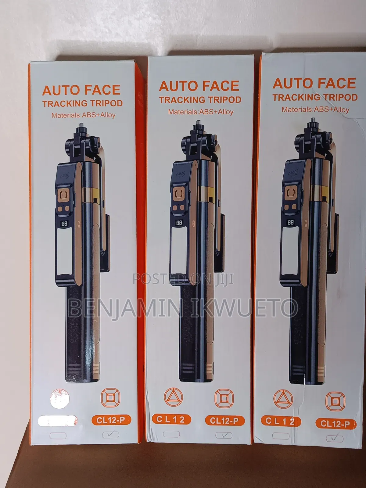 Auto Face Tracking Tripod