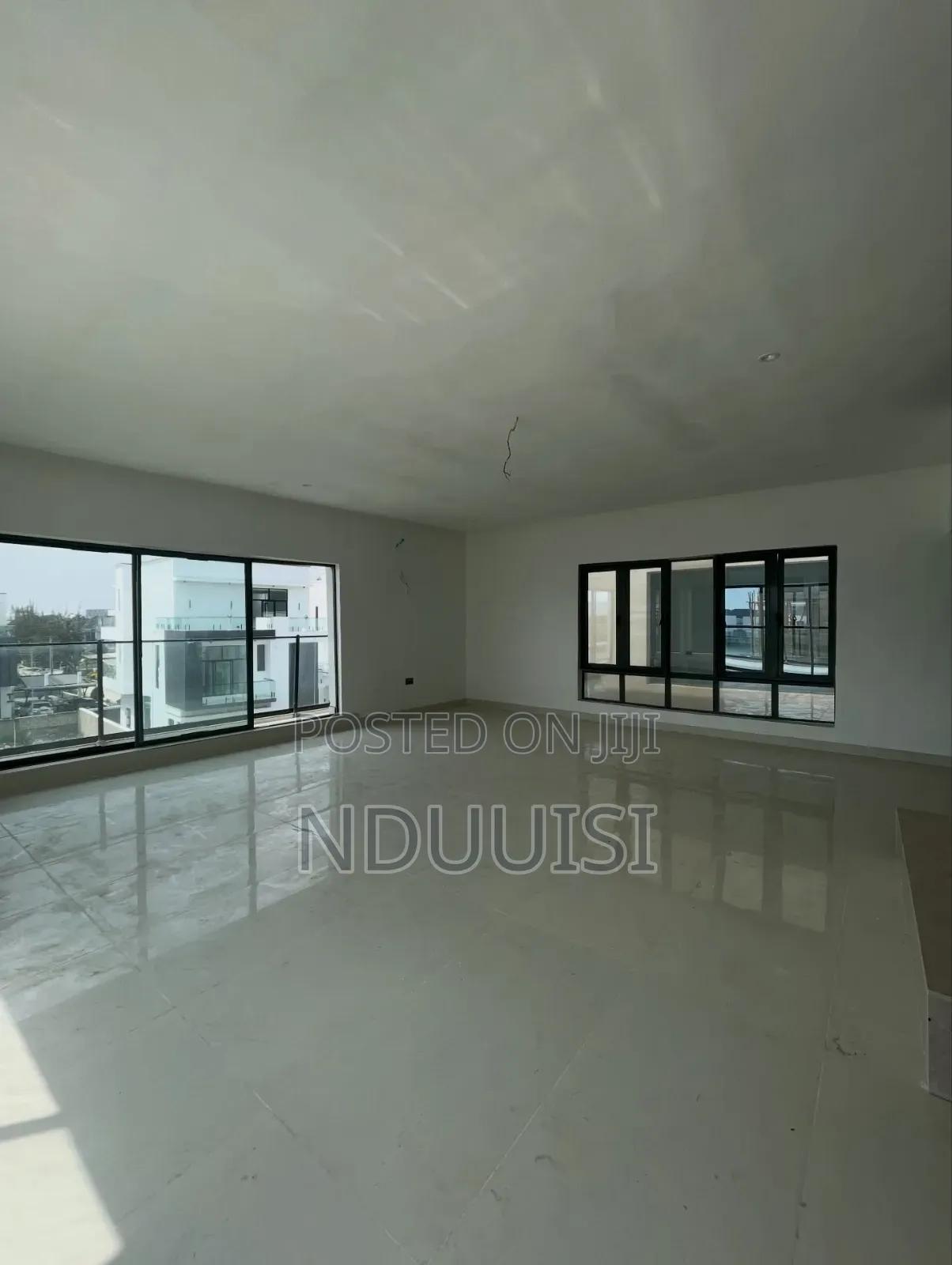 5bdrm Duplex in Lekki County Homes, Ikota for sale