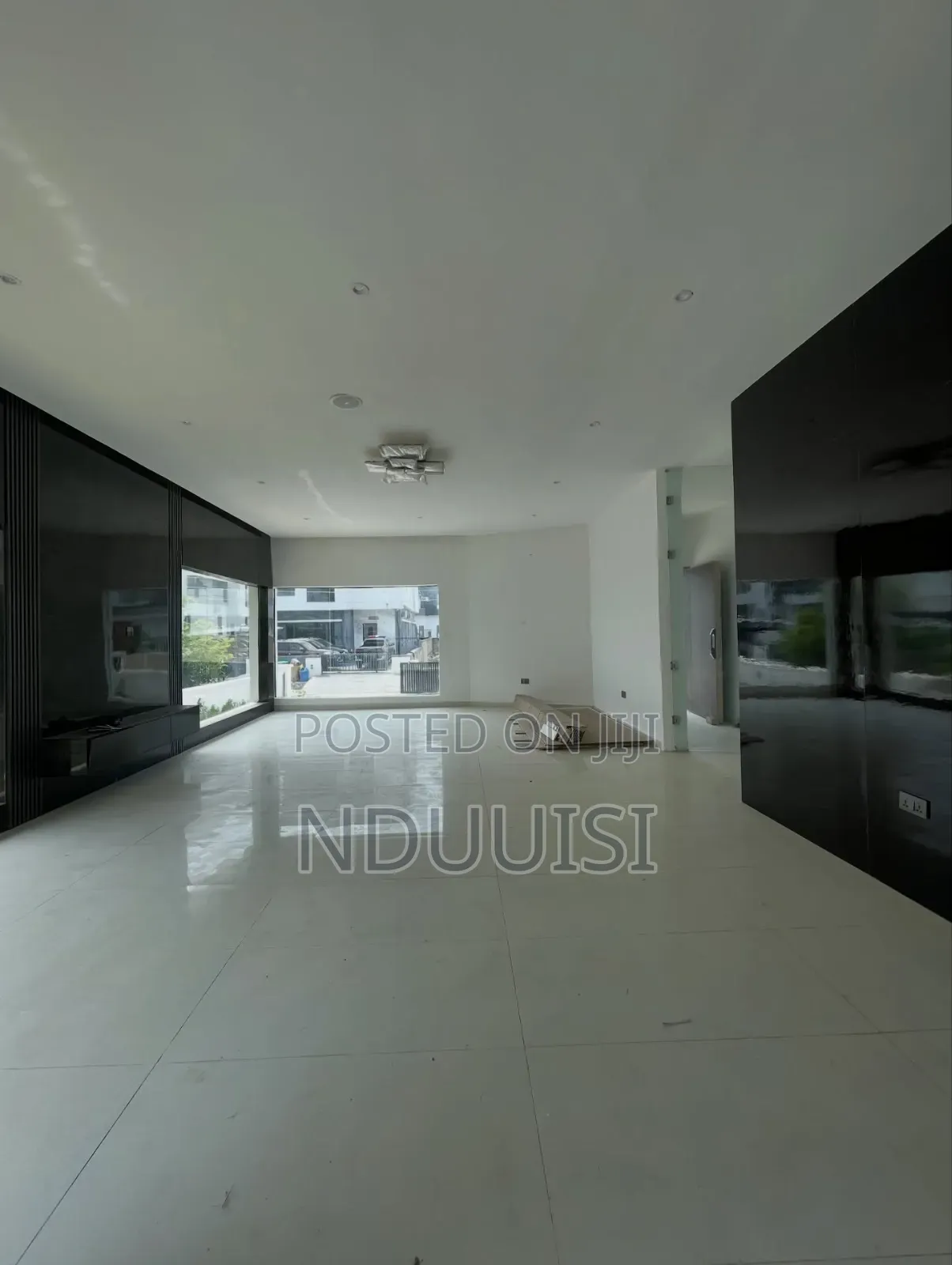 5bdrm Duplex in Lekki County Homes, Ikota for sale