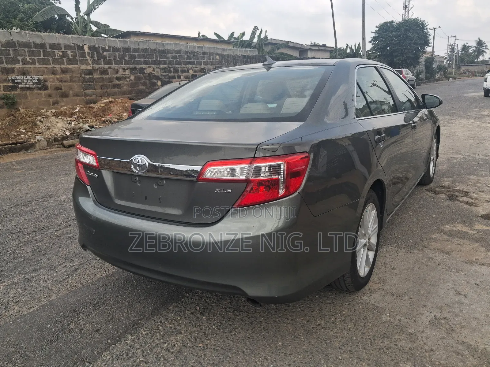 Toyota Camry XLE 4dr Sedan (2.5L 4cyl 6A) 2012 Green