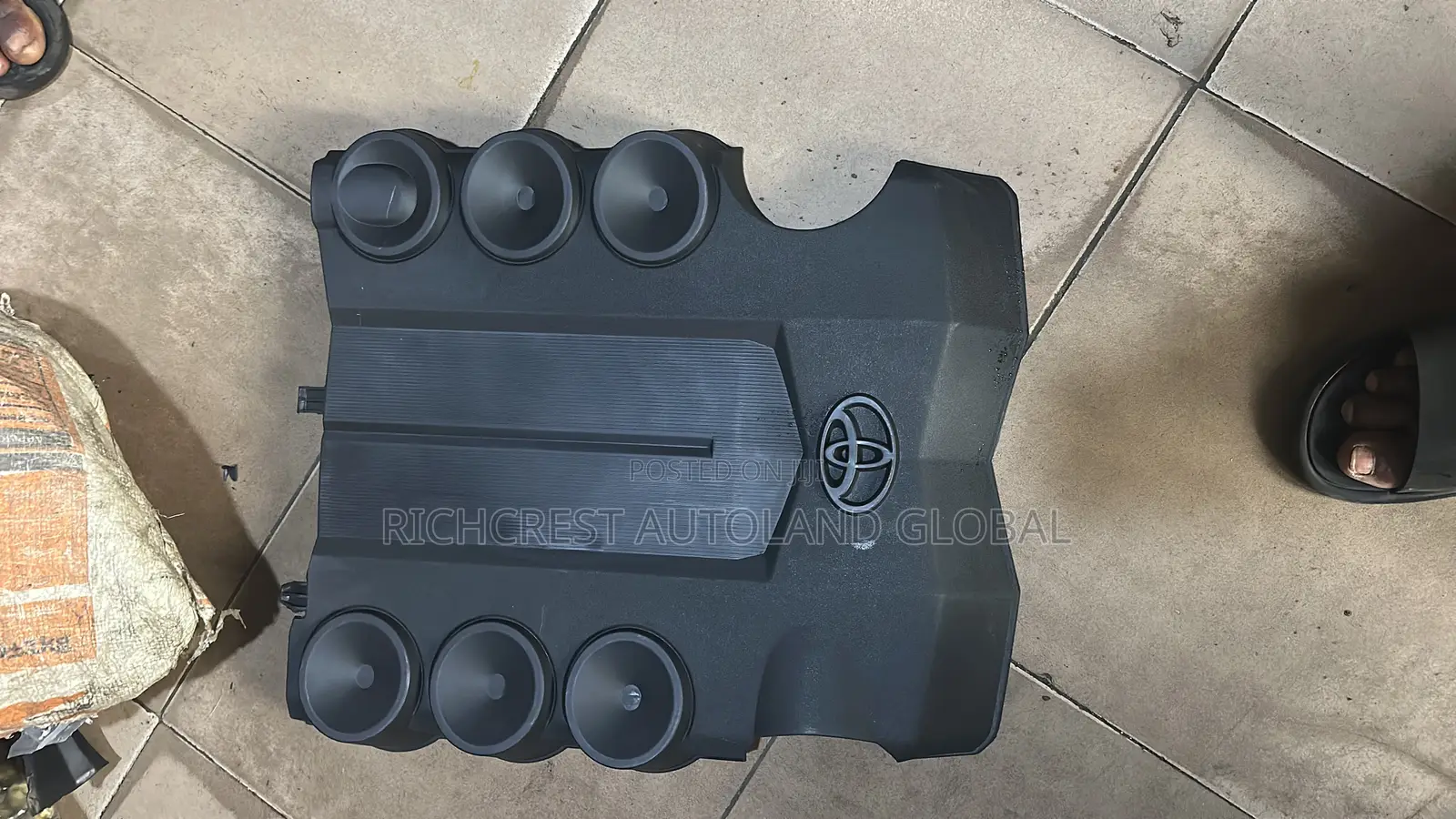 Toyota 4runner 2012 Top Engine Cover 1gr