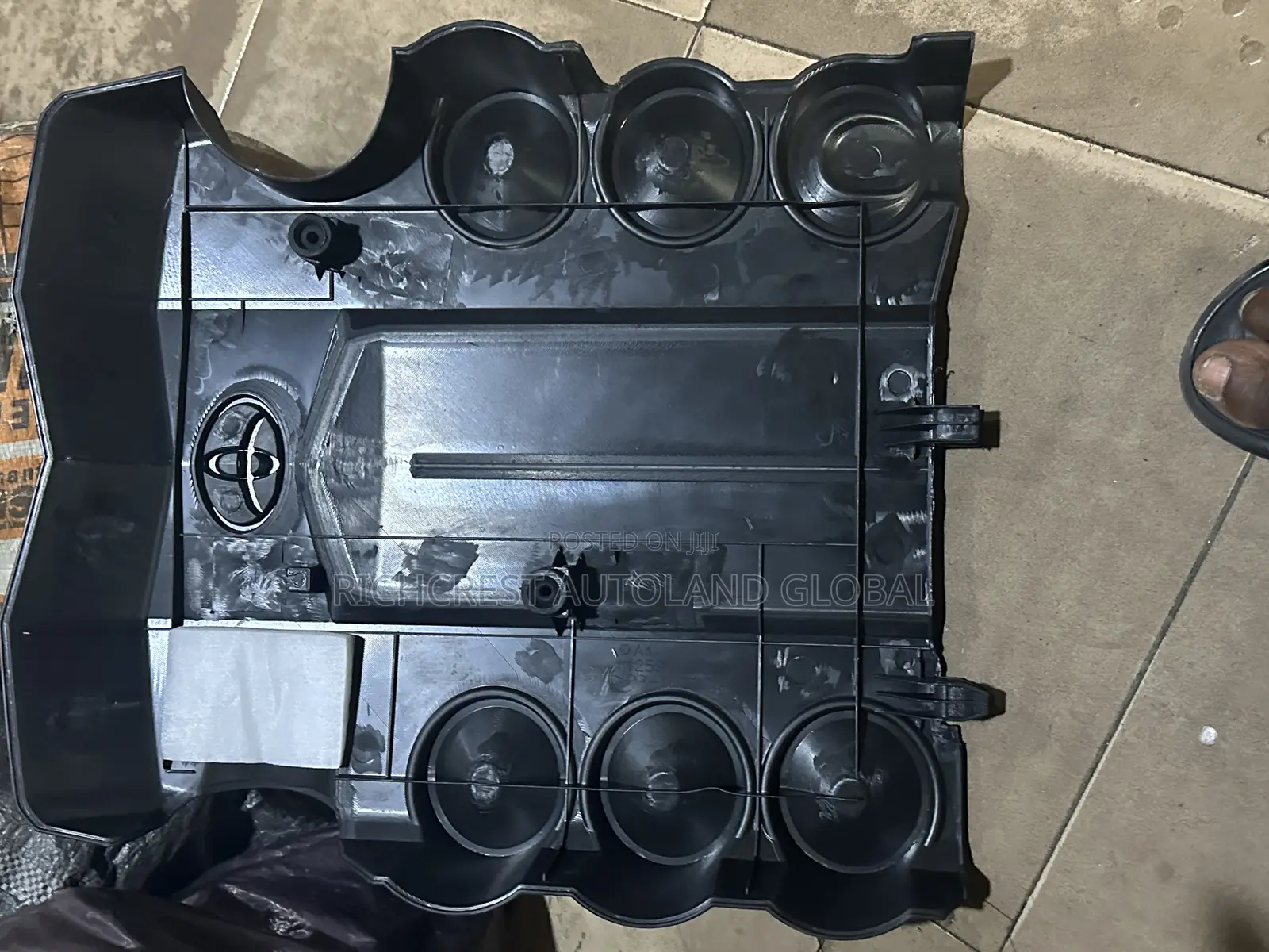 Toyota 4runner 2012 Top Engine Cover 1gr