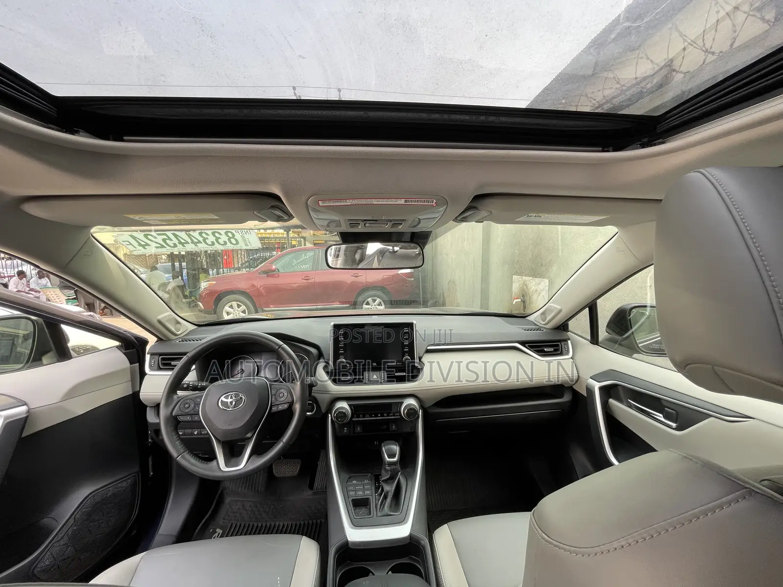 Toyota RAV4 XLE AWD 2020 Blue