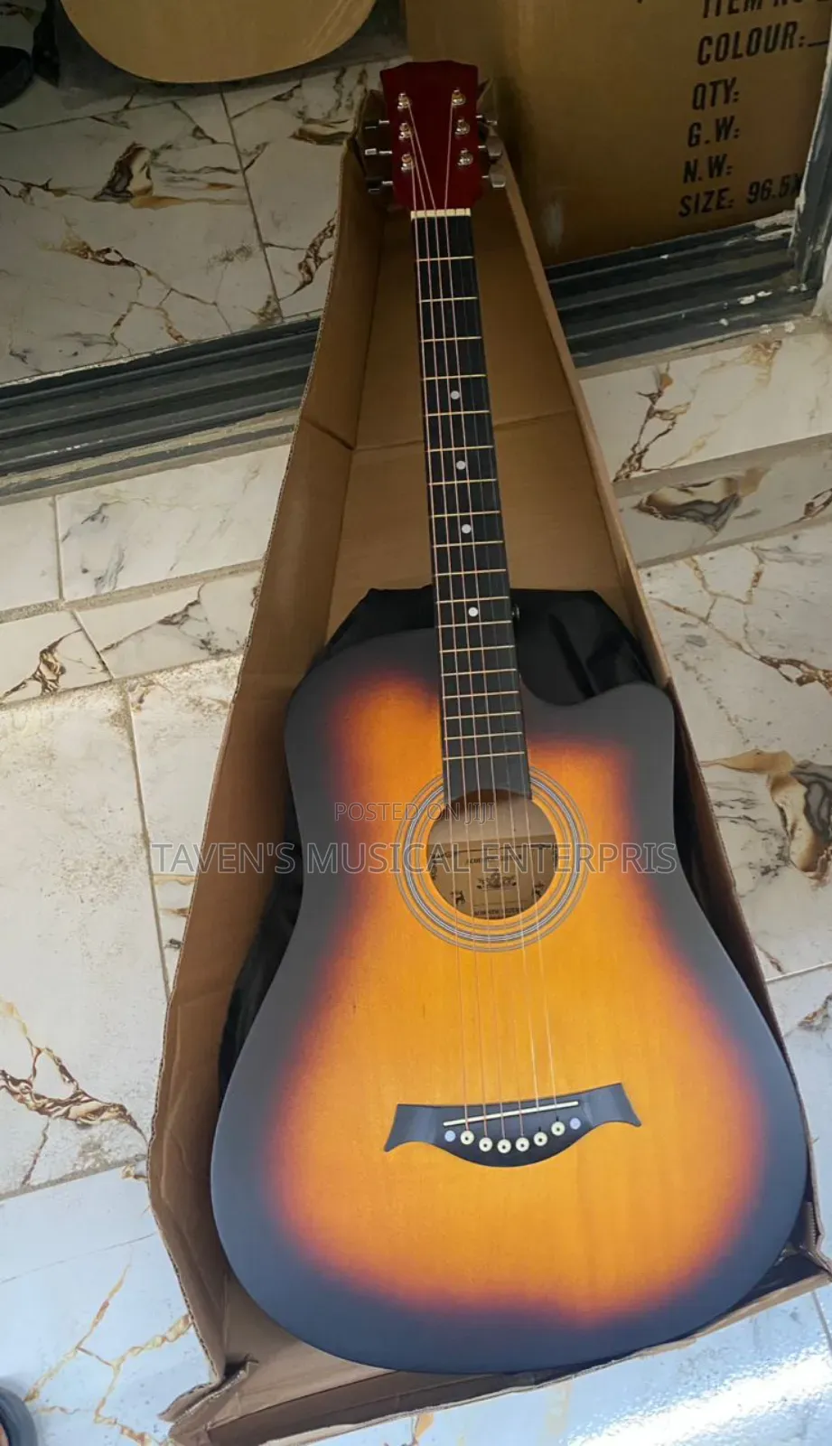 Stratford Standard Acoustic Guitar