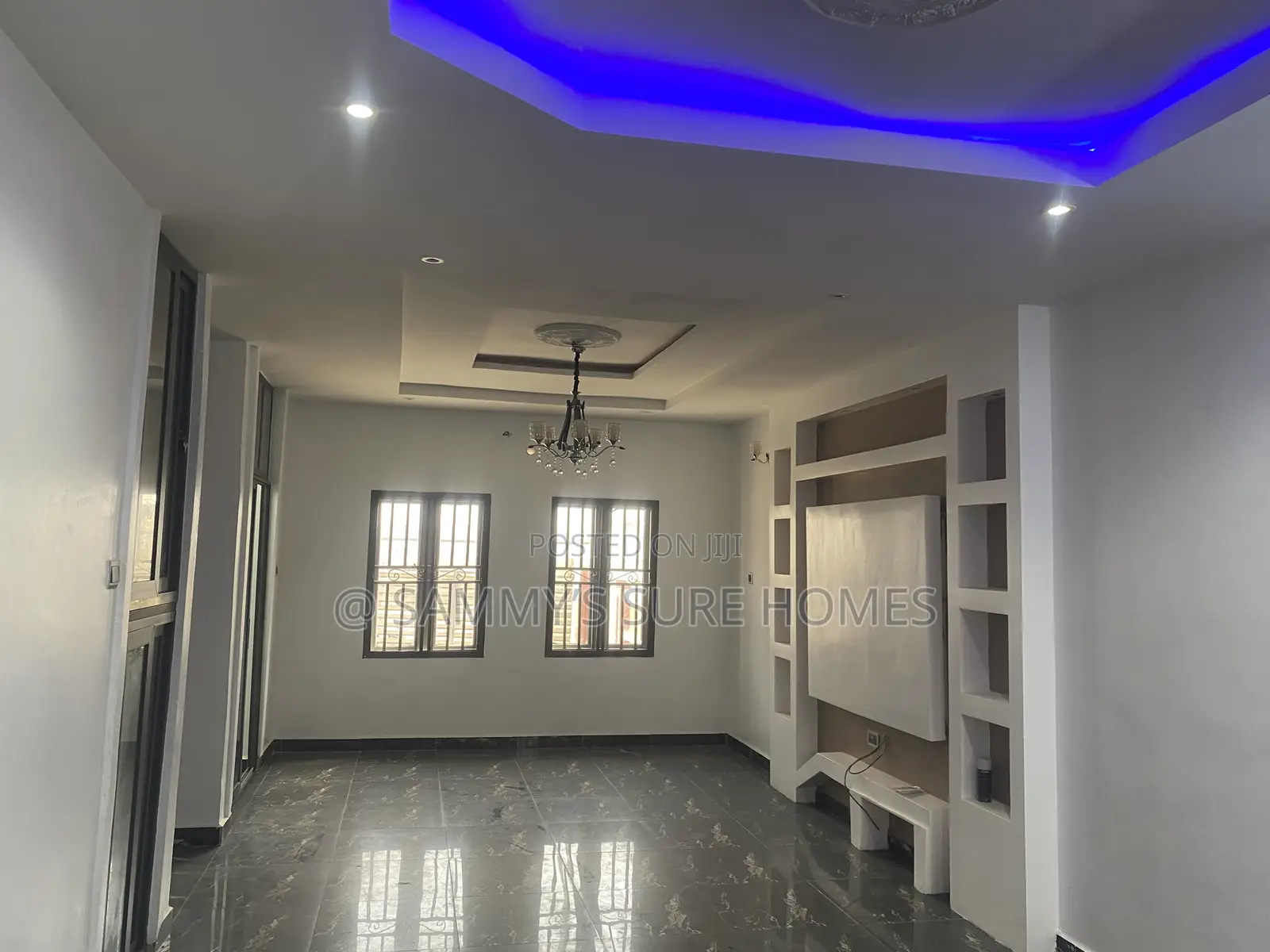 4bdrm Duplex in Liberty Estate Fo1 for rent