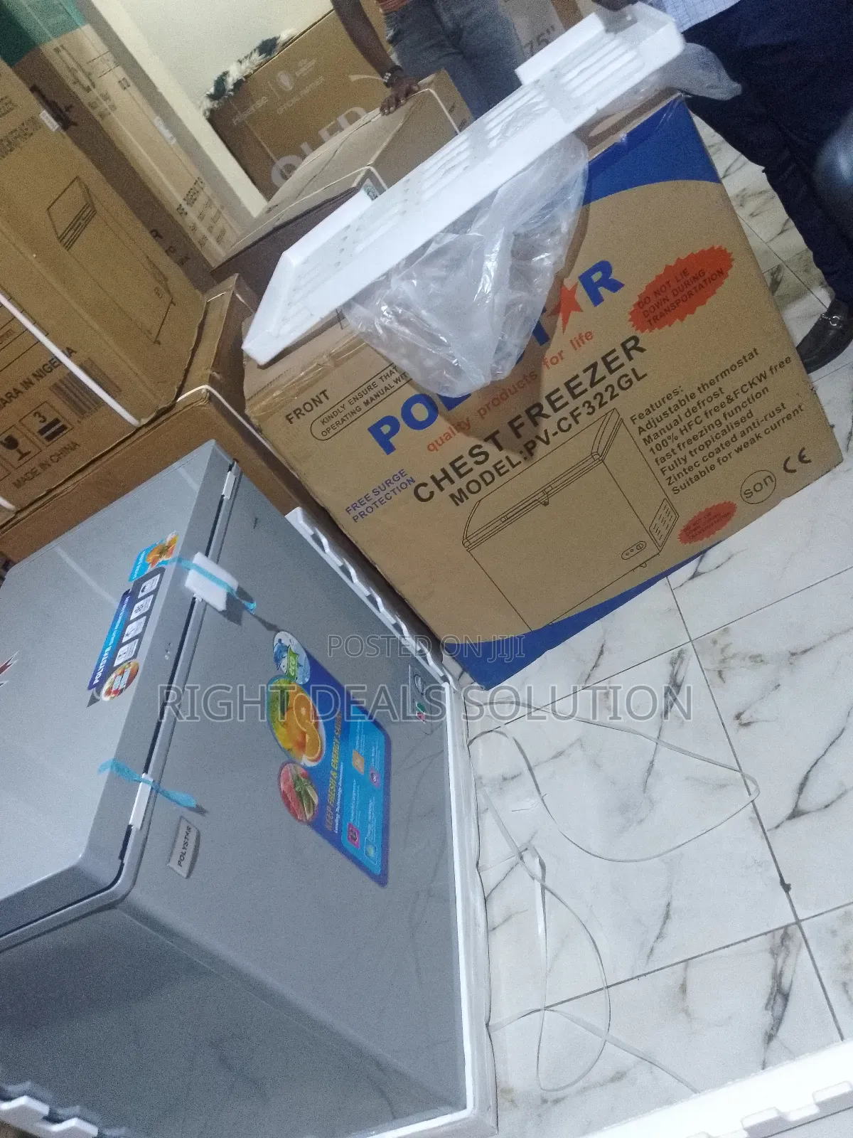 Stay Organized With the Polystar 200l Chest Freezer's Spacious Design