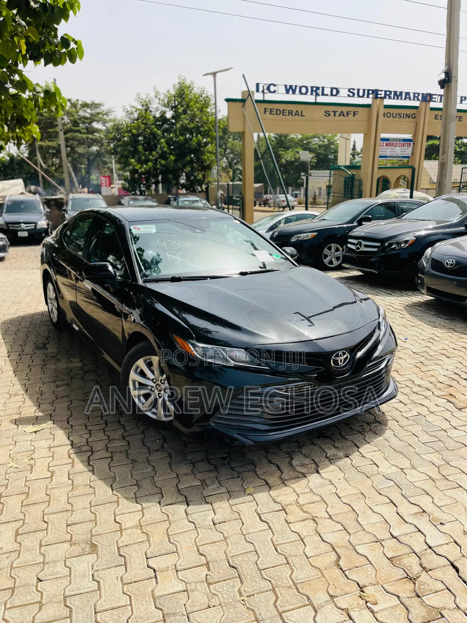 Toyota Camry LE 2021 Black