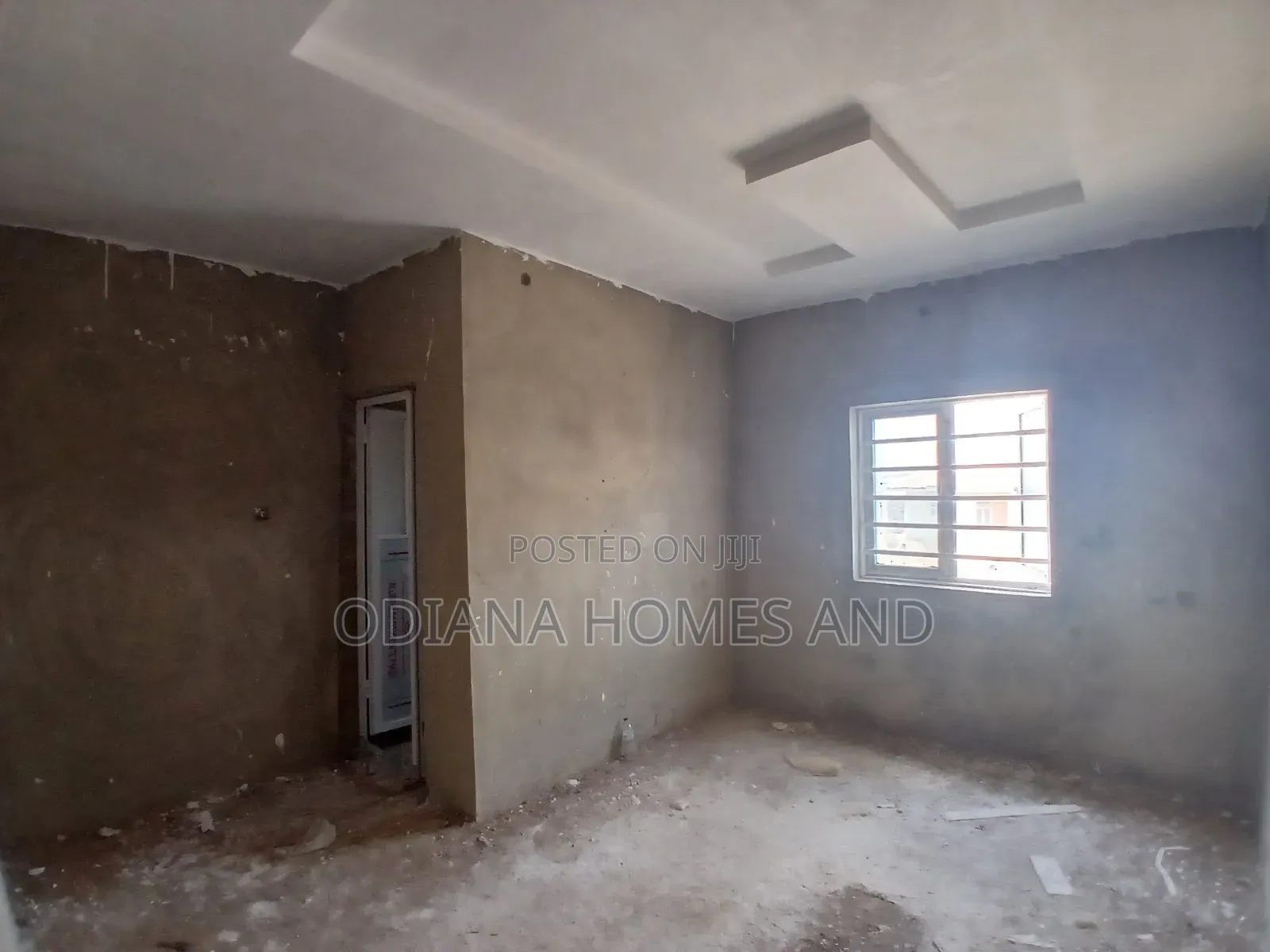 8bdrm Apartment in Off Ayegun/Oleyo, Akala Express for sale