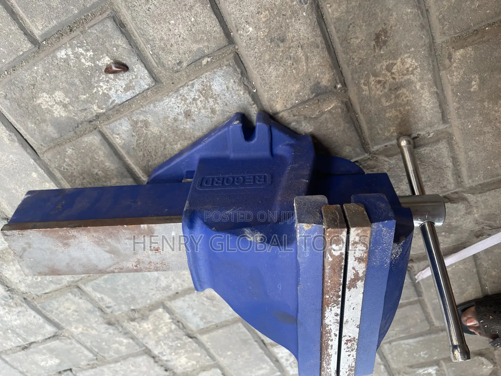 8” Record Heavy Duty Bench Vice