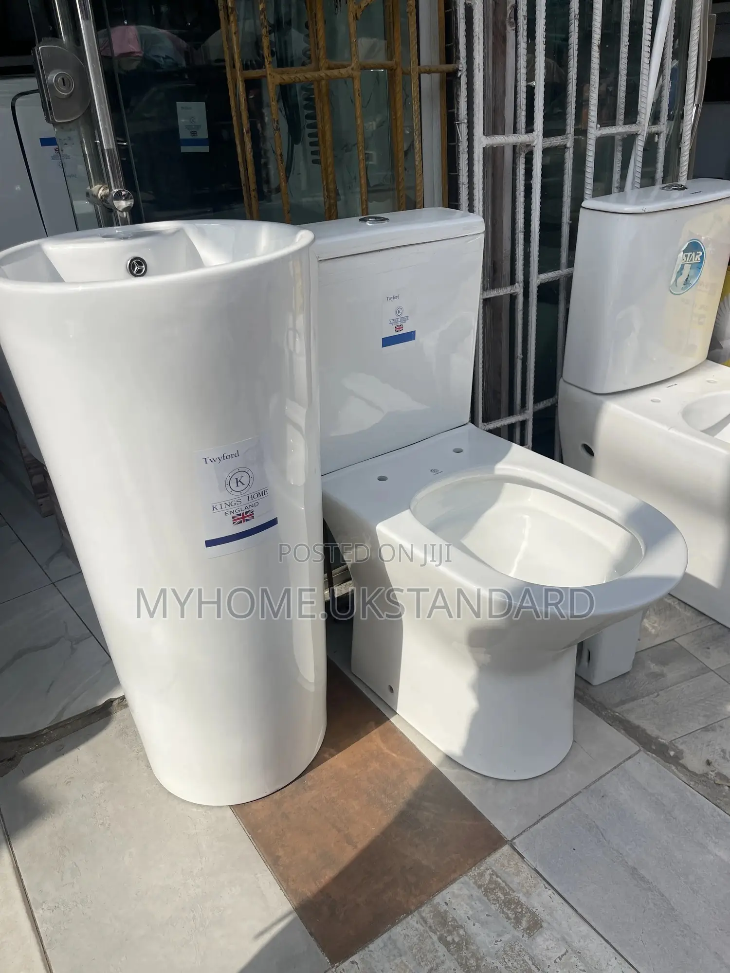 Twyford Water Closet Set With Standing Basin