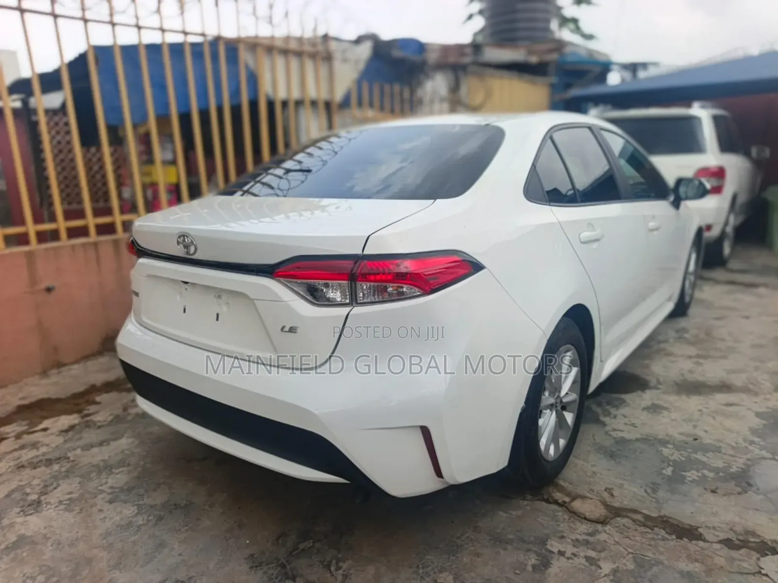 Toyota Corolla LE 2020 White