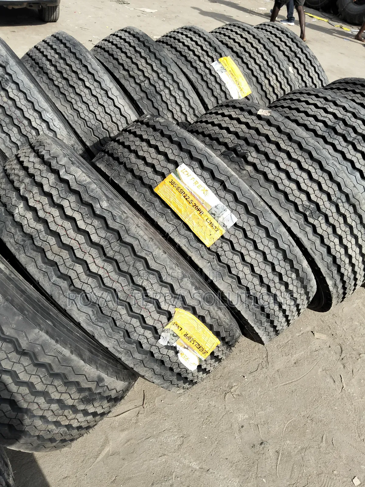 385/65r22.5 T-Rex