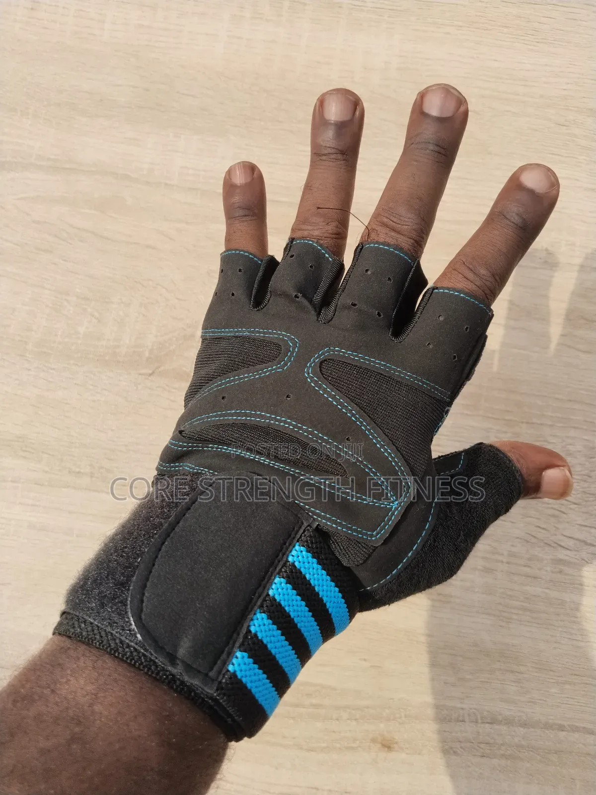 Aimee Gym Glove With Protective Wrist Wrap
