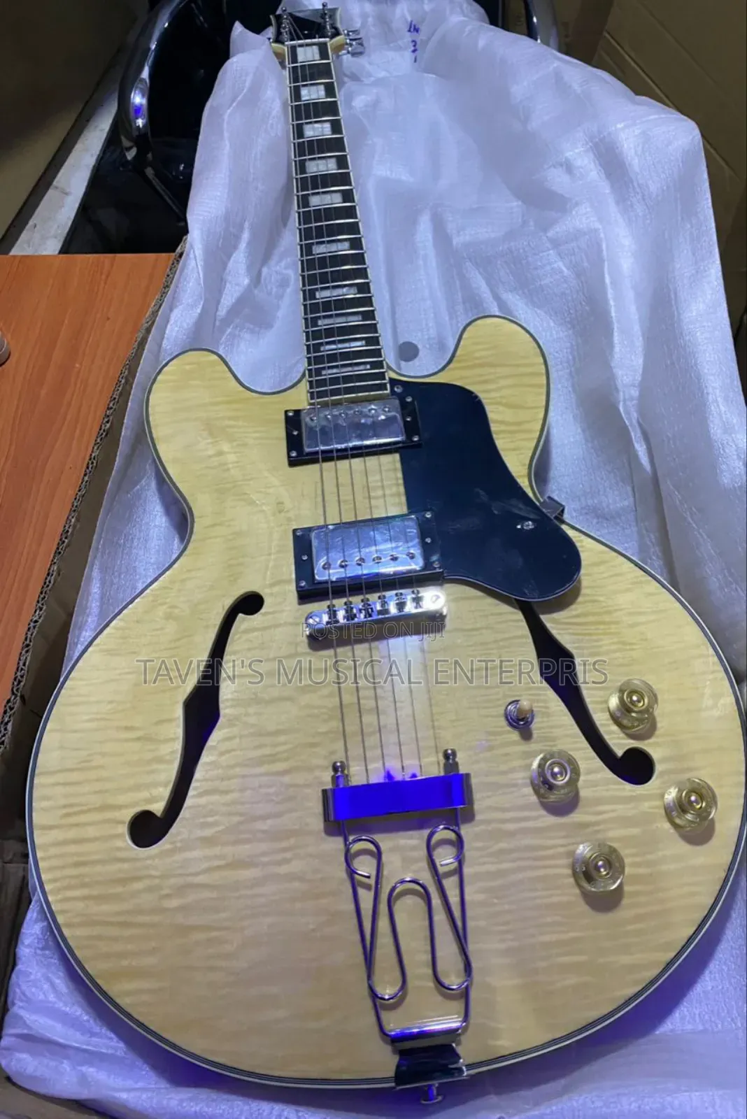 Ultimate Japan Electric Guitar