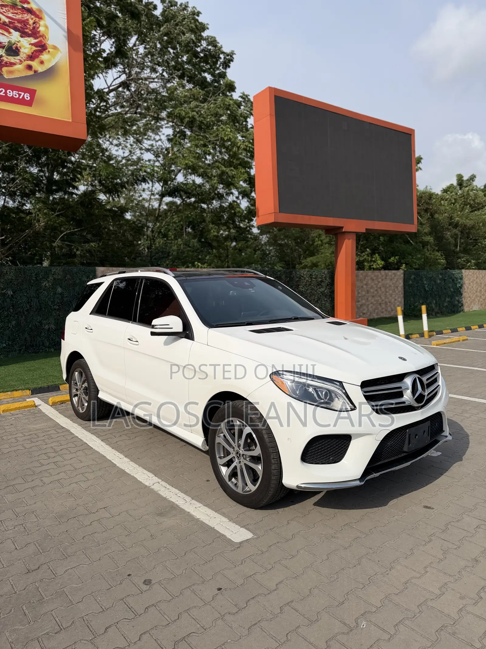 Mercedes-Benz GLE-Class GLE 400 4MATIC 2017 White