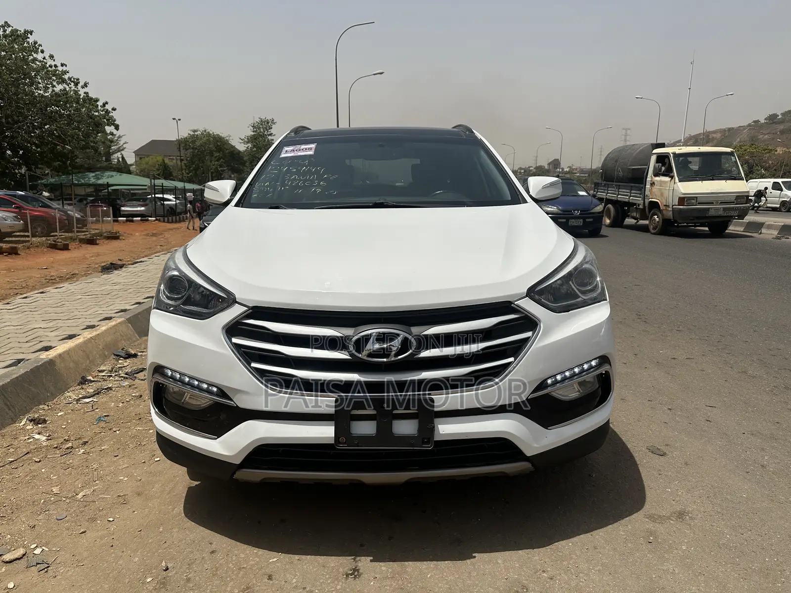 Hyundai Santa Fe SE AWD 2017 White