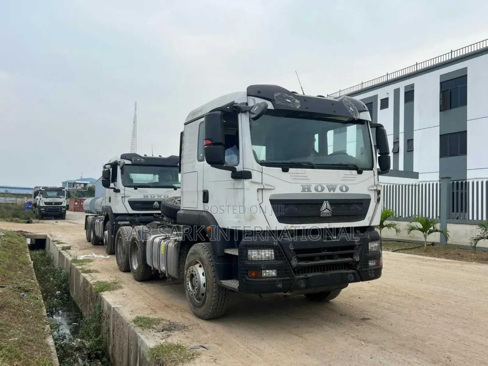 Brand New Howo Trailer Head Tx430