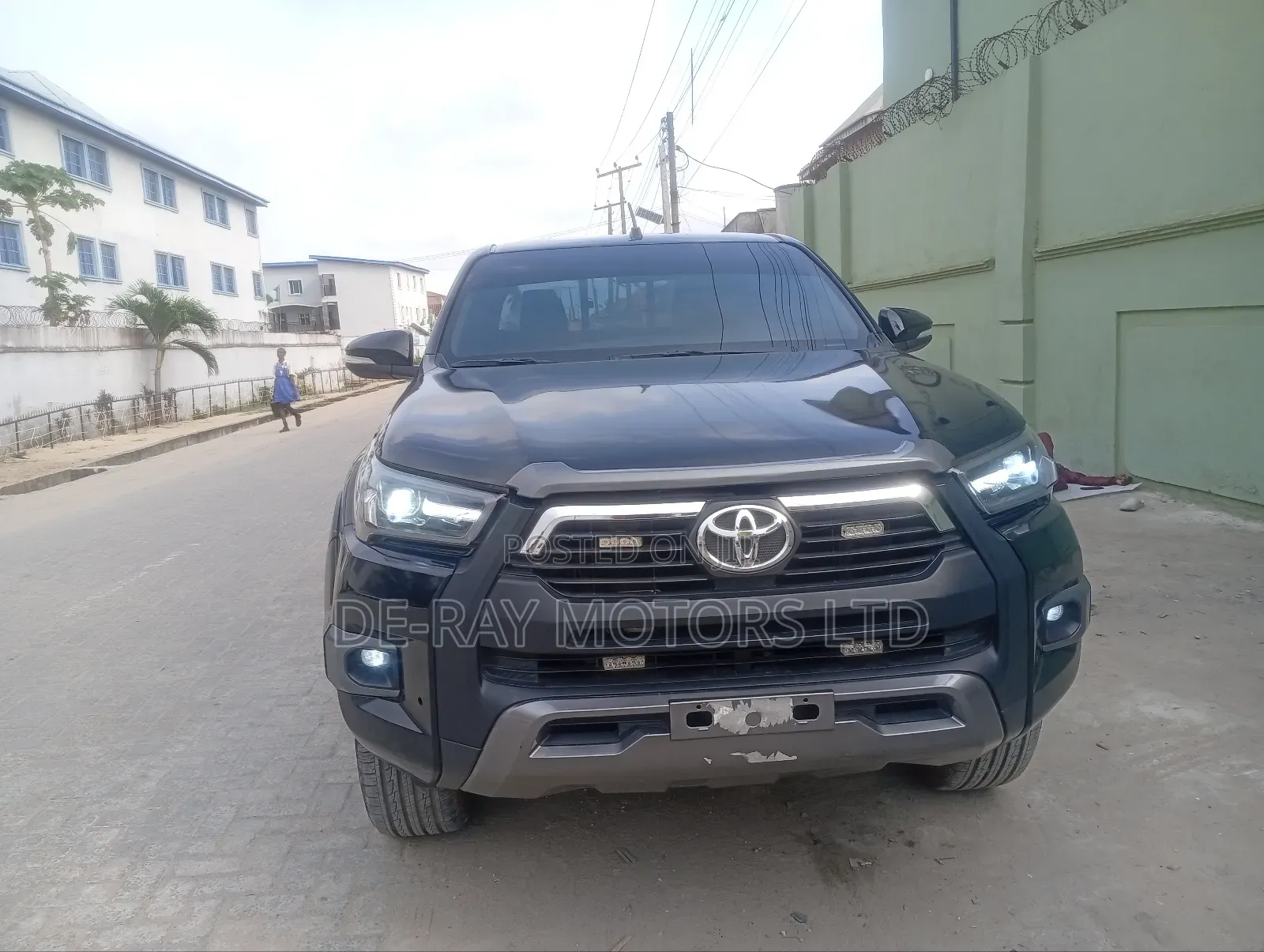 Toyota Hilux 2024 Black