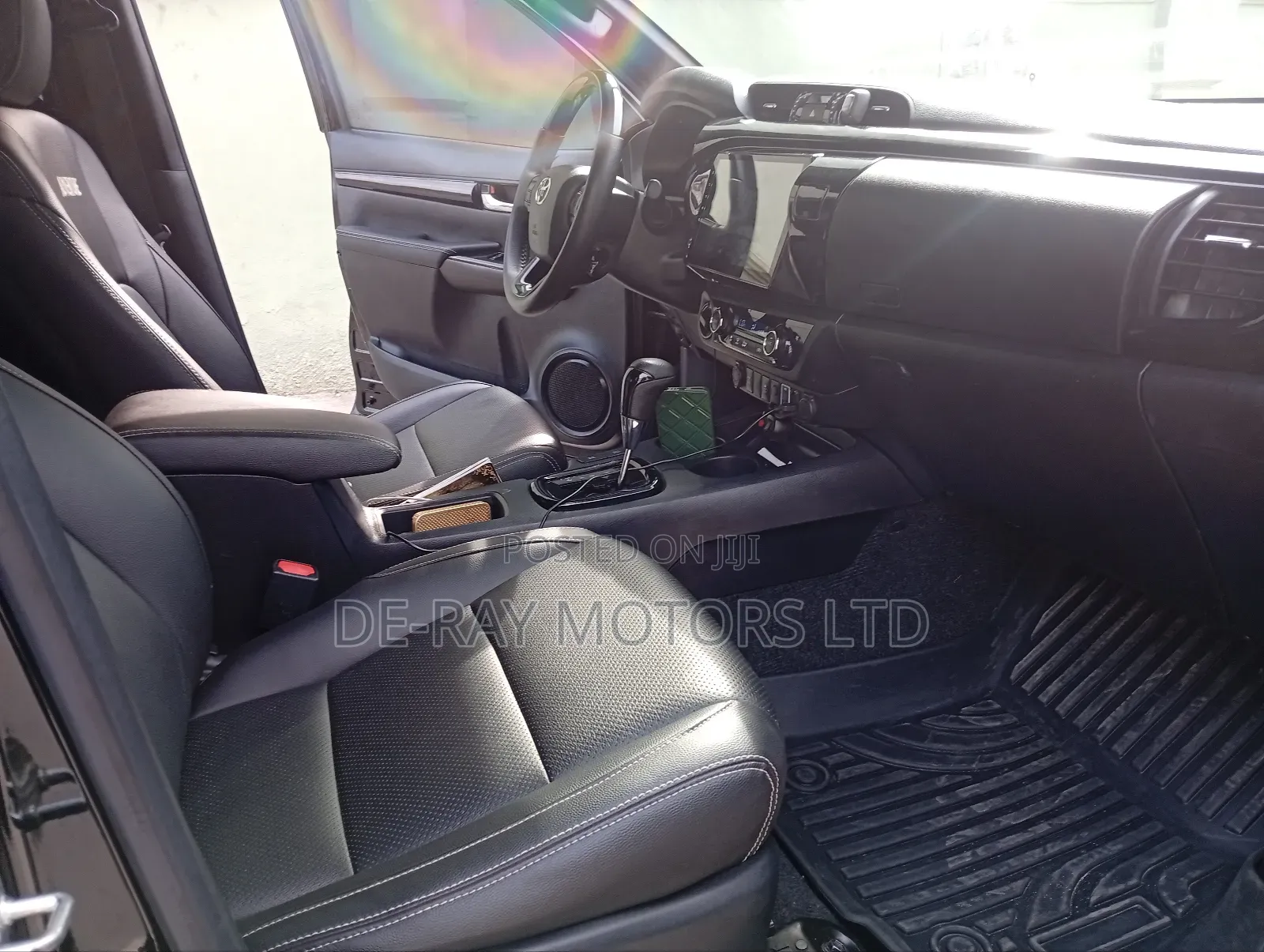 Toyota Hilux 2024 Black