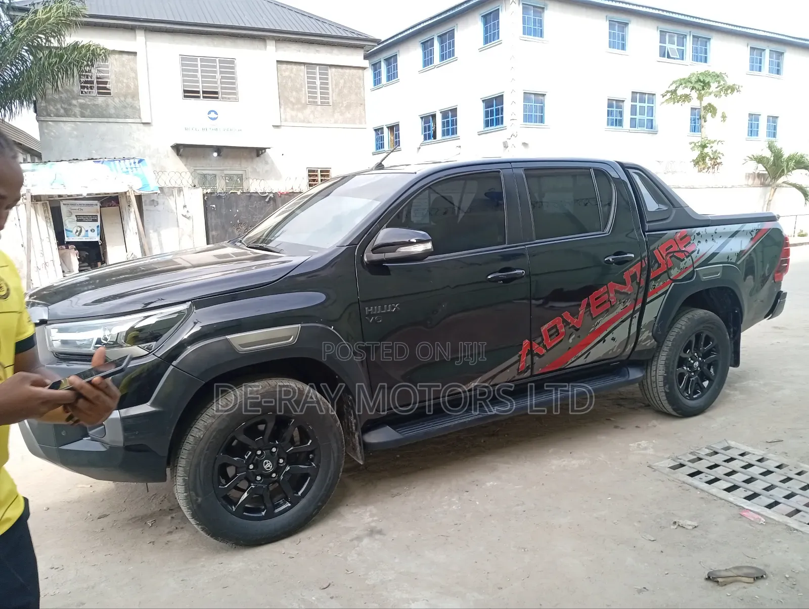 Toyota Hilux 2024 Black