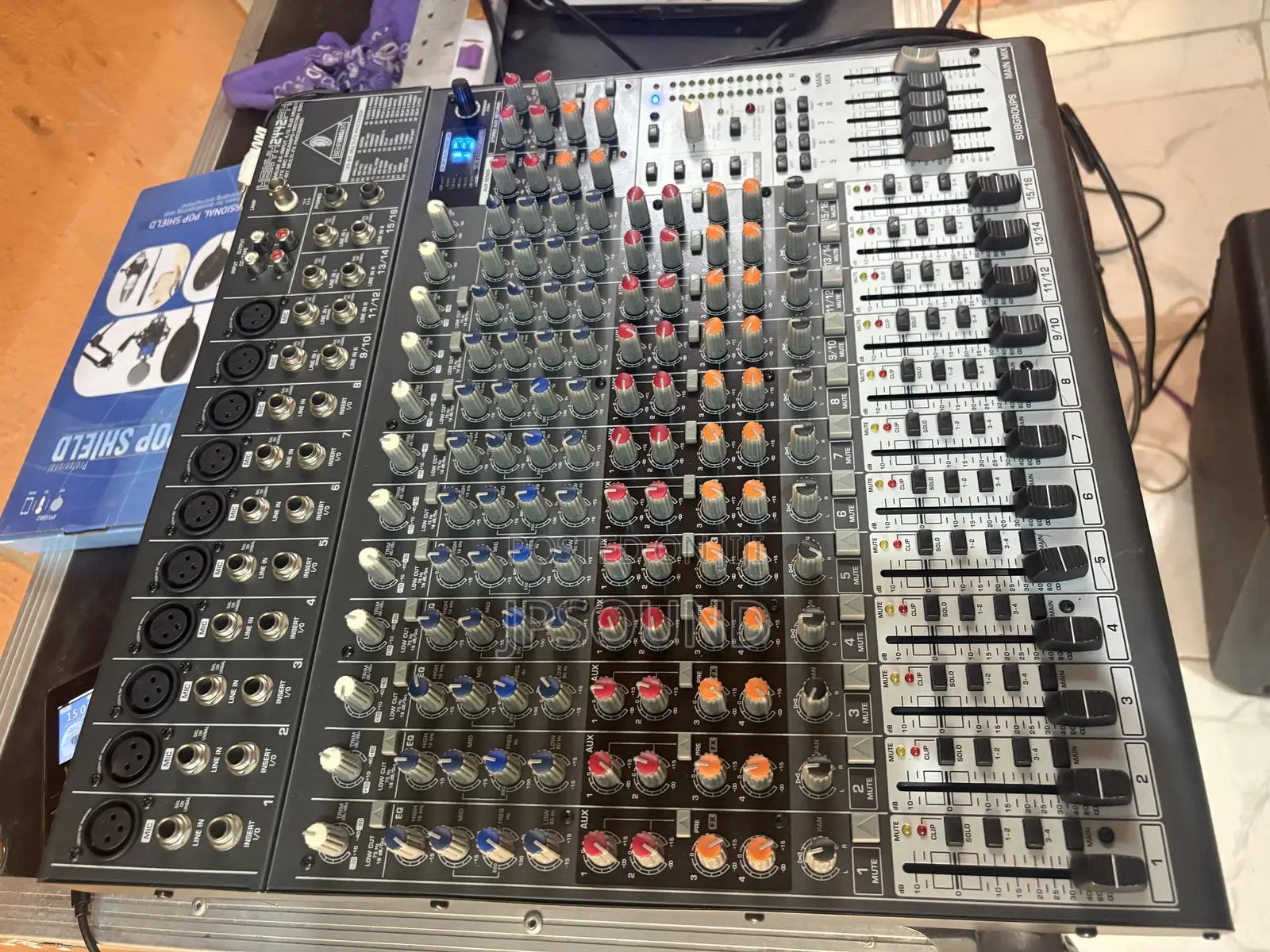 Behringer 16 Channels Mixer Xenyx 2442fx