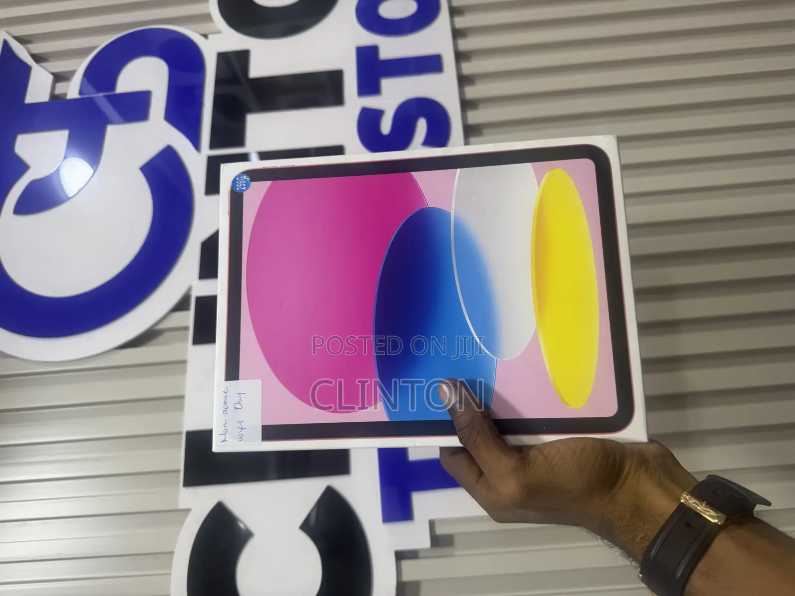 New Apple iPad (2025) 256 GB Pink