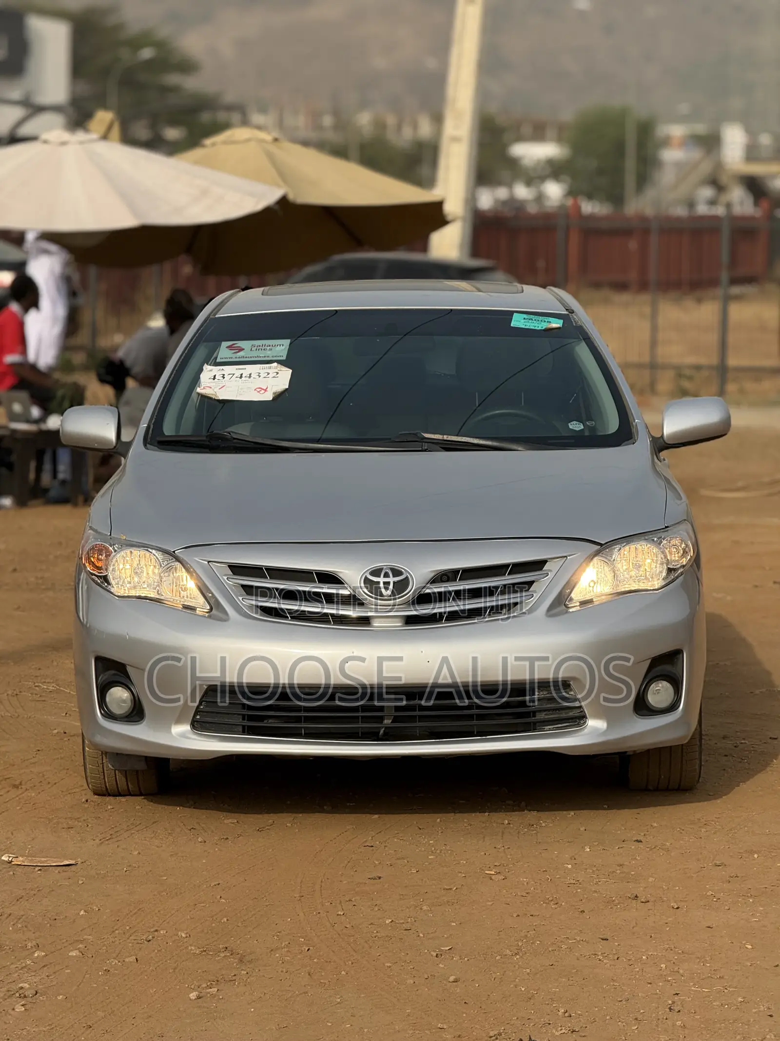 Toyota Corolla LE Special Edition 4dr Sedan (1.8L 4cyl 4A) 2013 Silver