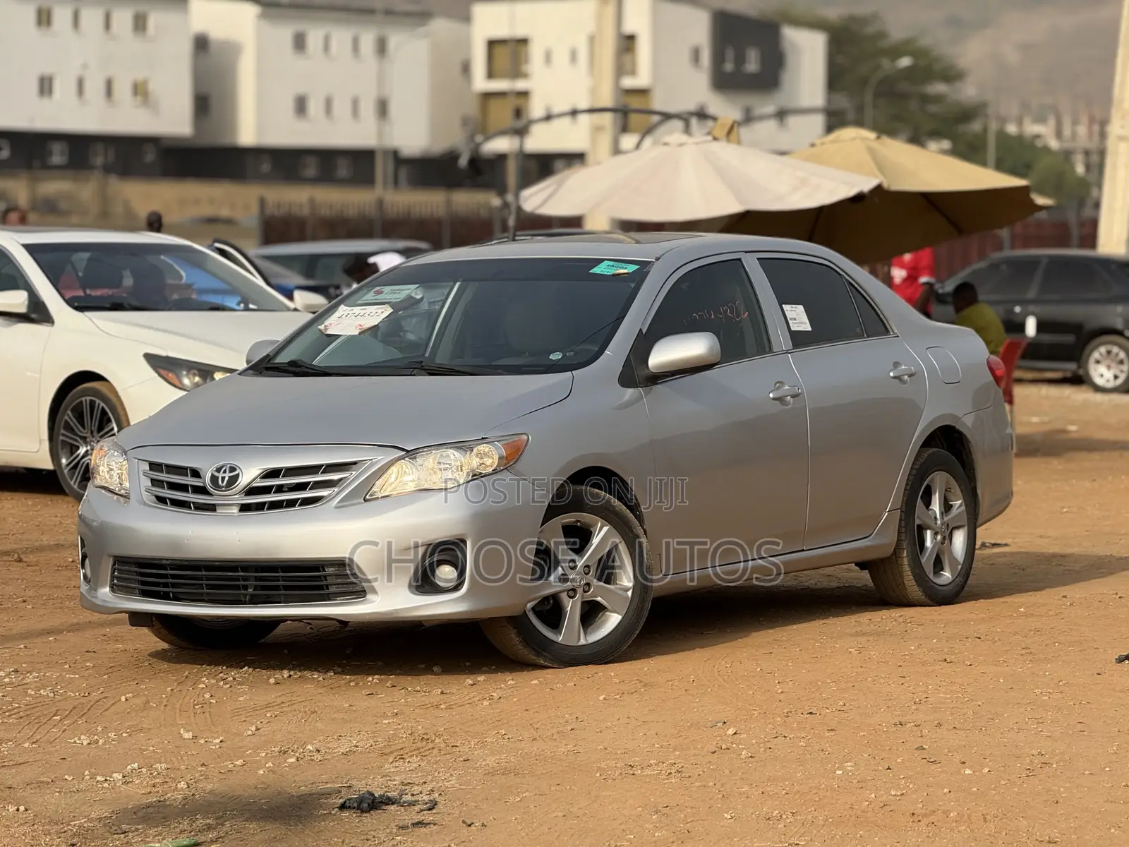 Toyota Corolla LE Special Edition 4dr Sedan (1.8L 4cyl 4A) 2013 Silver