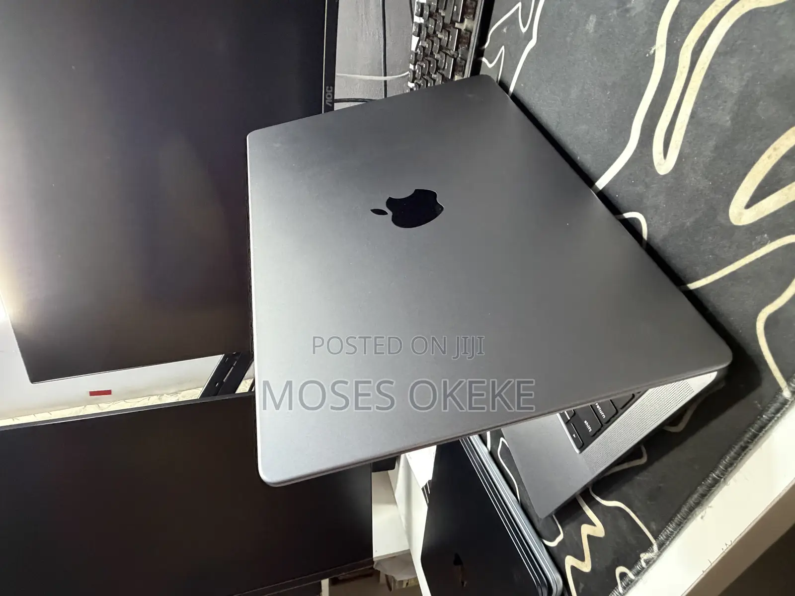 Laptop Apple MacBook Pro 2021 M1 16GB Apple M1 Pro SSD 512GB