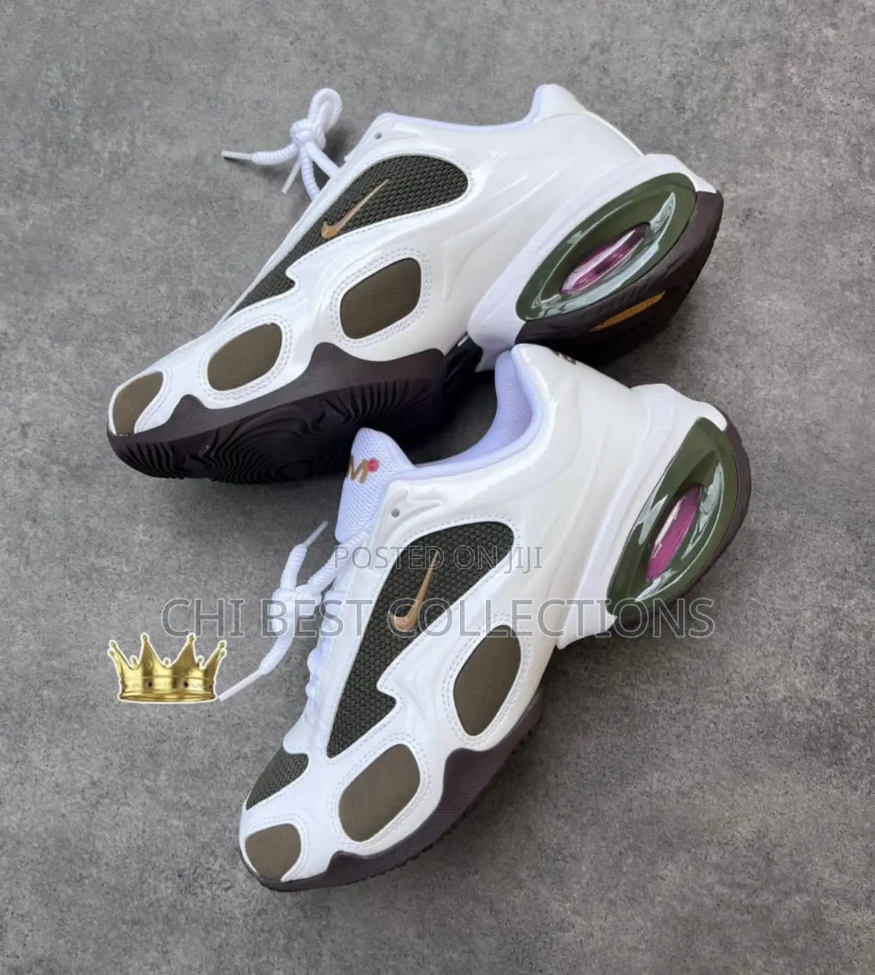 Newly Nike Am Sneakers Available 