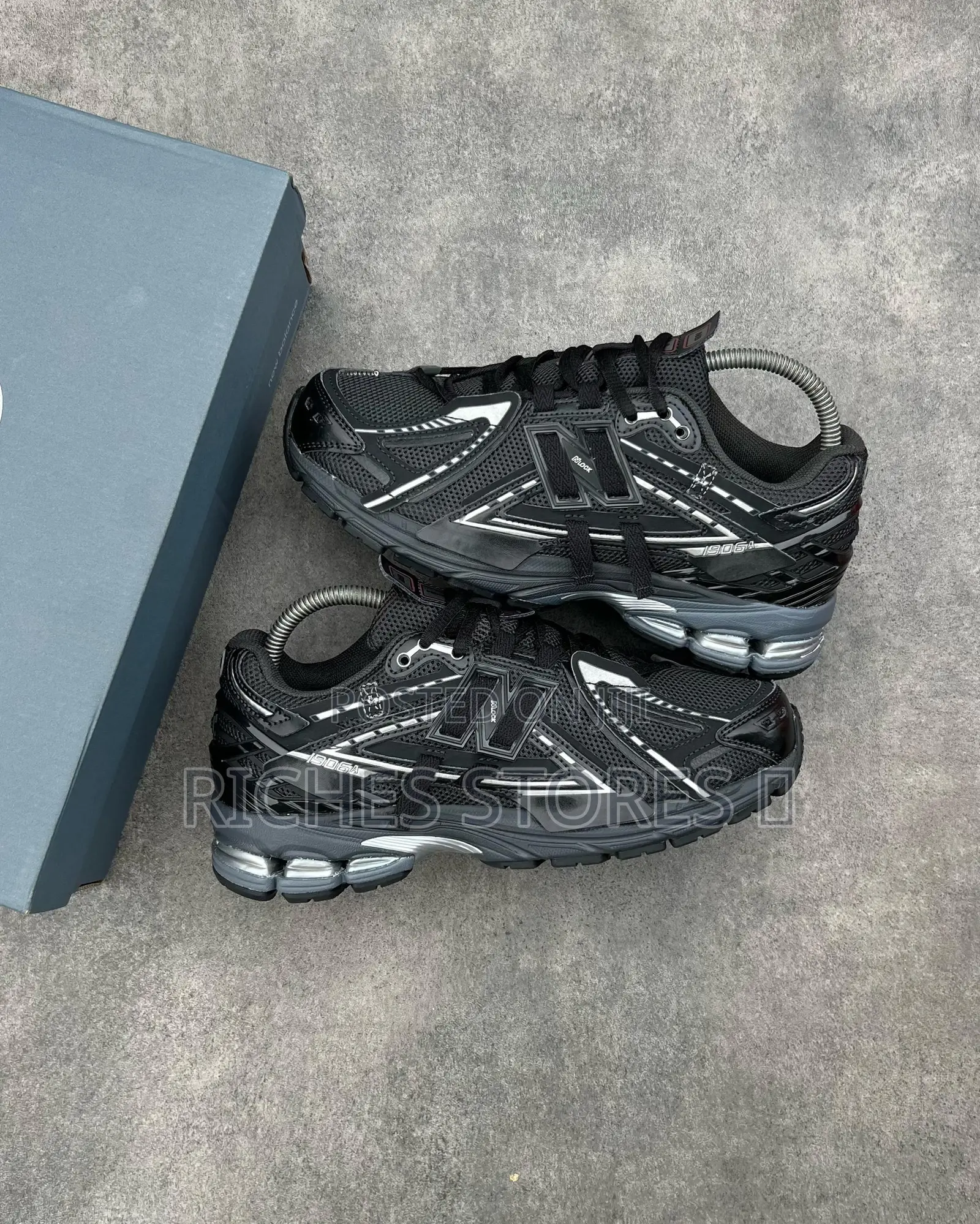 New Balance 1906a Triple Black