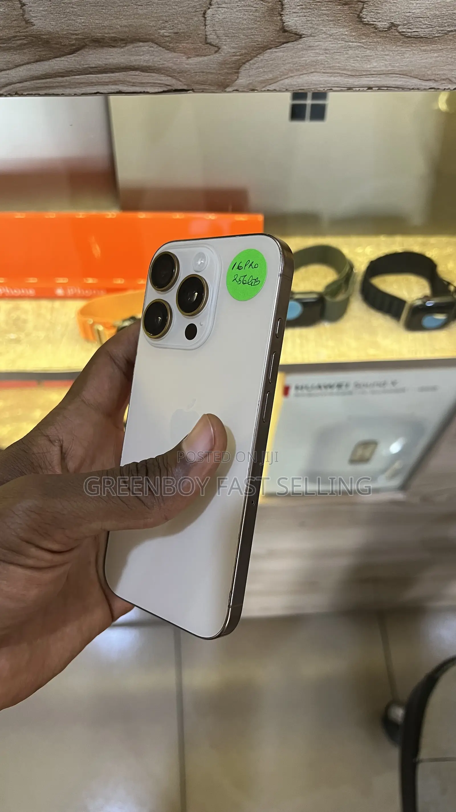 Apple iPhone 16 Pro 256 GB Gold