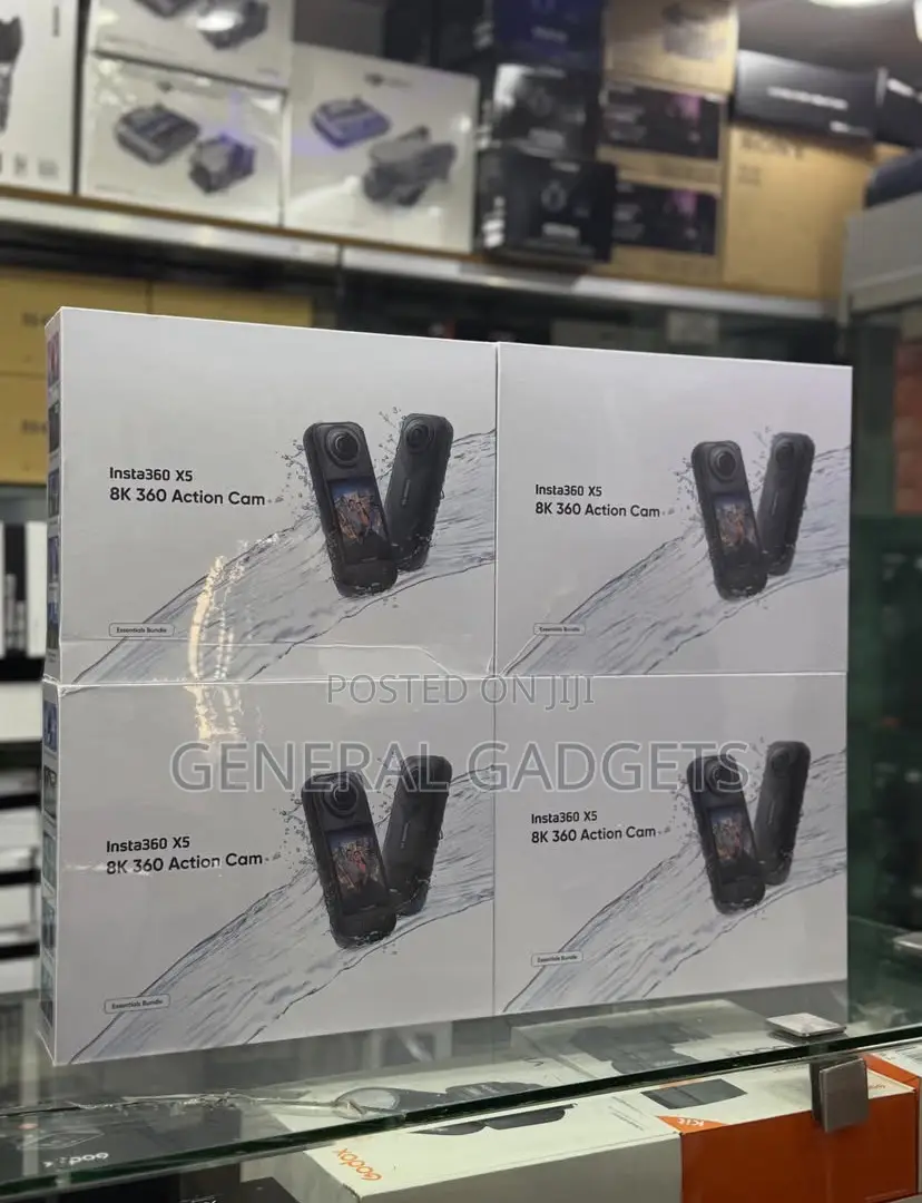 Insta360 X5 Essential Bundle 360 Camera