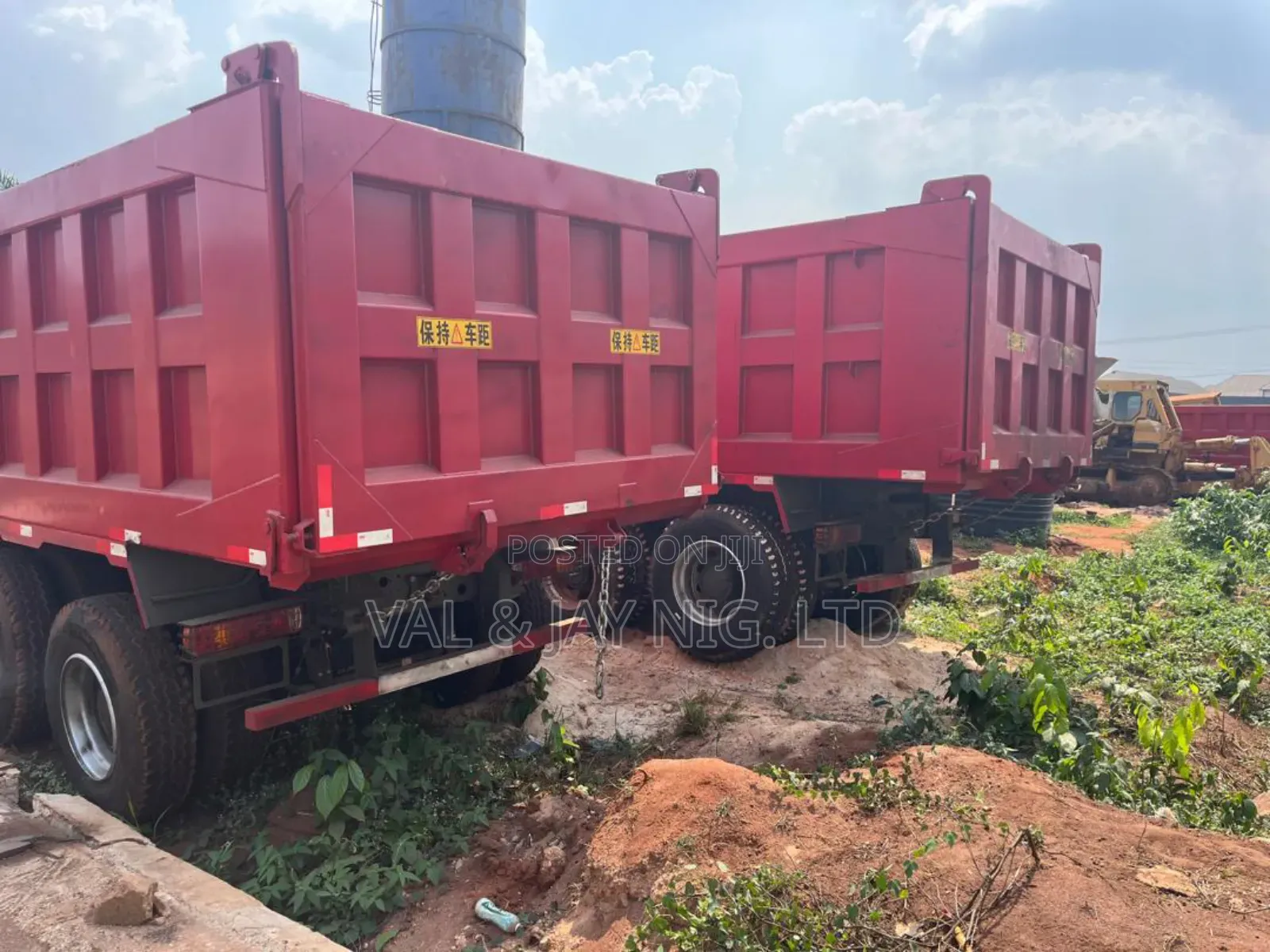 China Howo Tipper Truck - Foreign Use