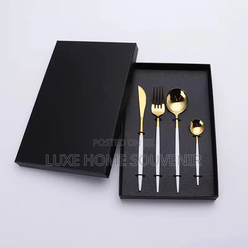 Set of Cutlery With Box
