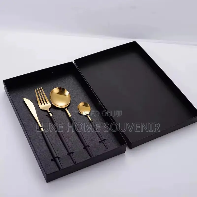 Set of Cutlery With Box