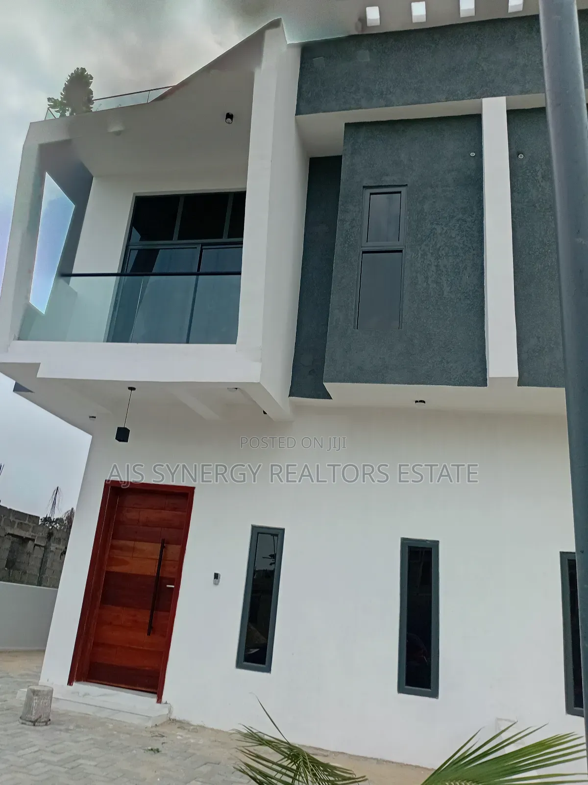 3bdrm Duplex in Abraham Adesanya Estate for sale