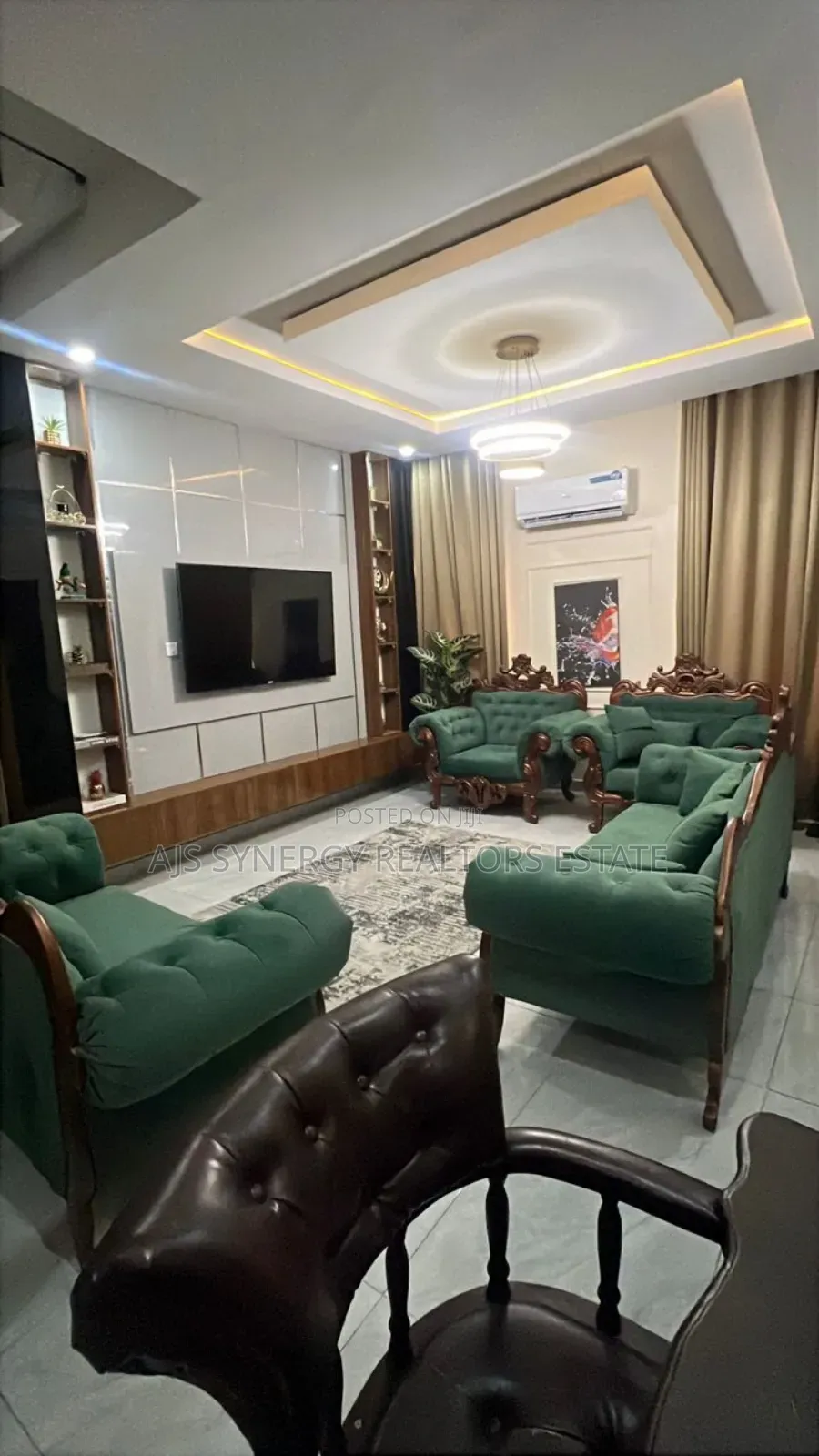 Furnished 4bdrm Duplex in Thomas Estate for rent