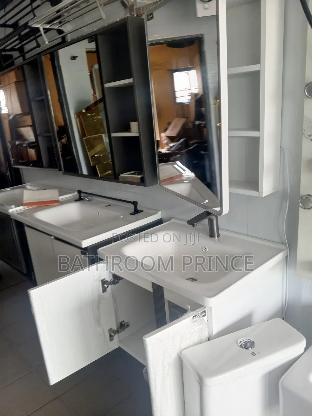60cm White Wall Hung Cabinet With Led Mirror and Shelf