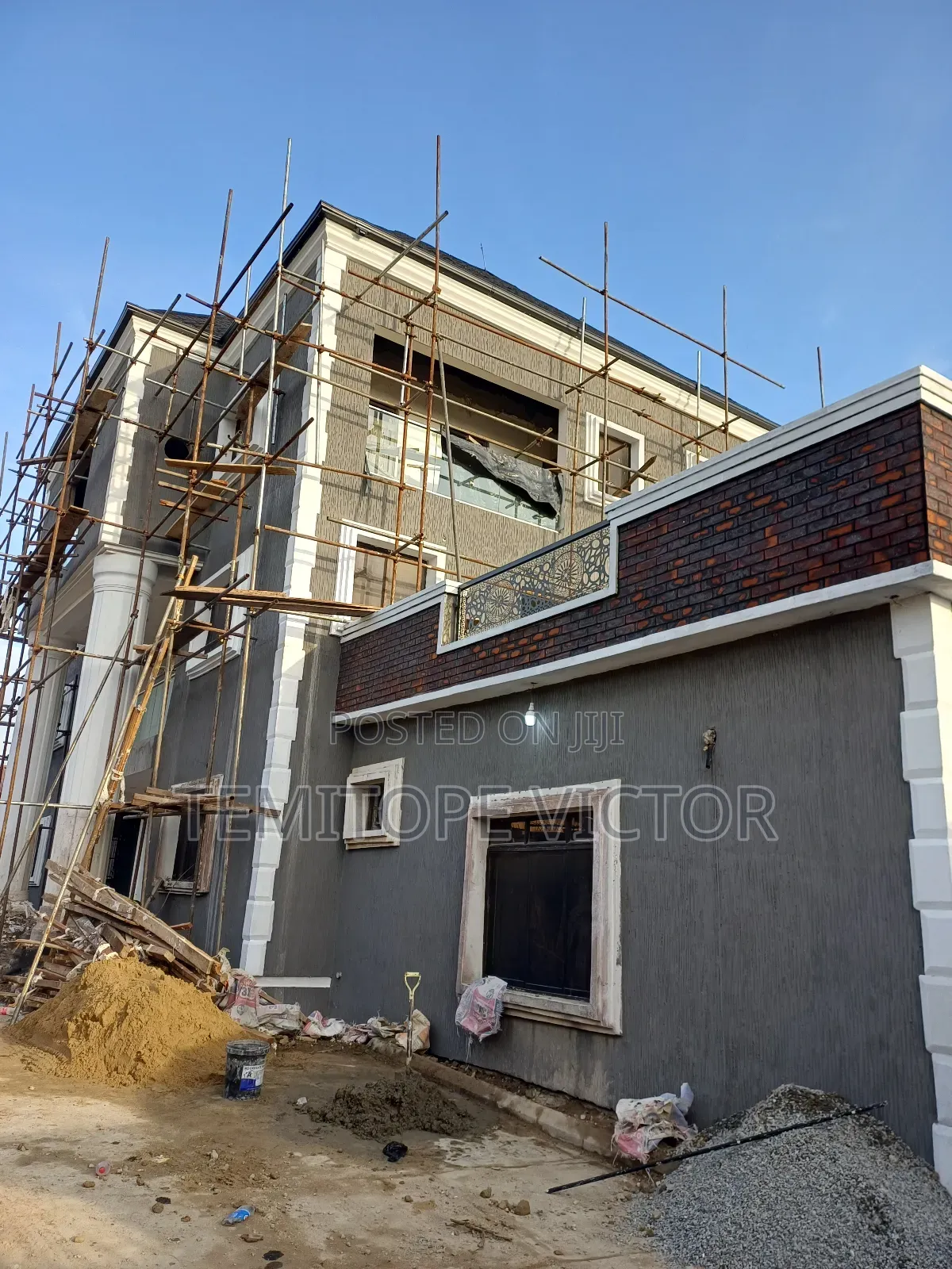 Iron Scaffold Rental