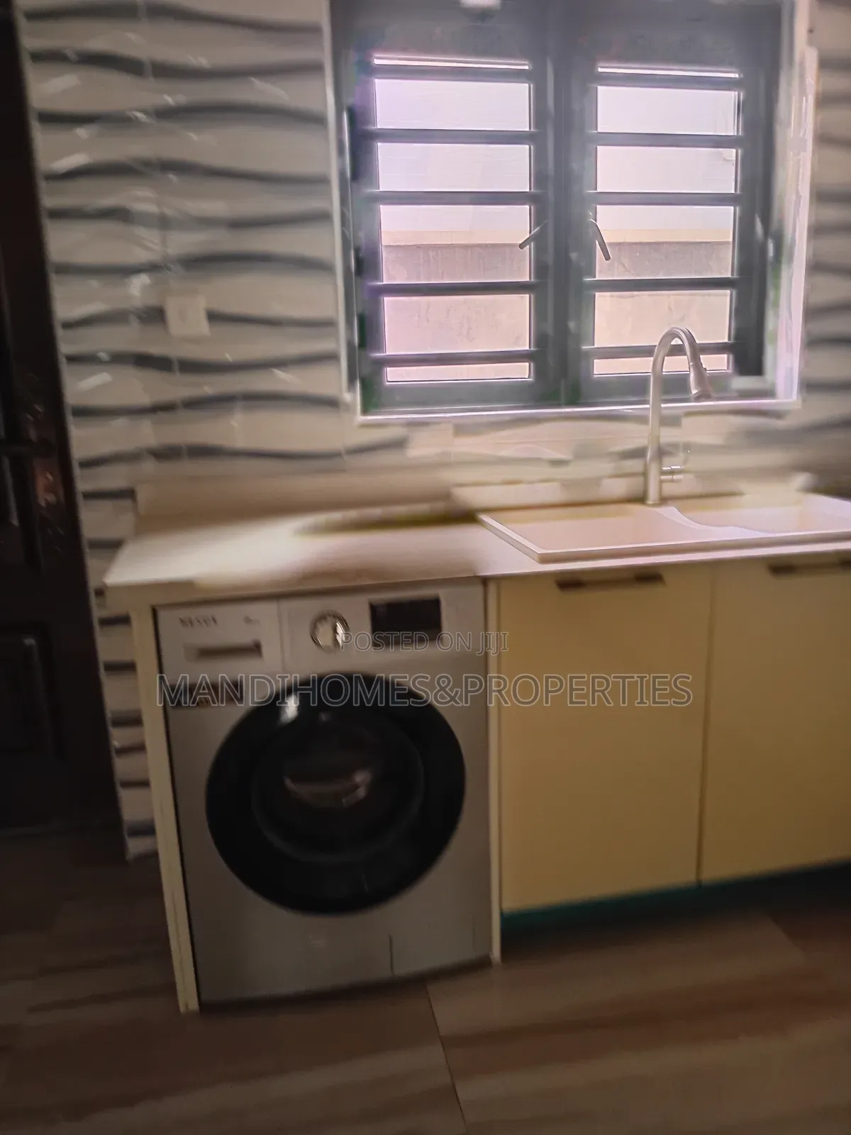8bdrm Duplex in Sangotedo for sale