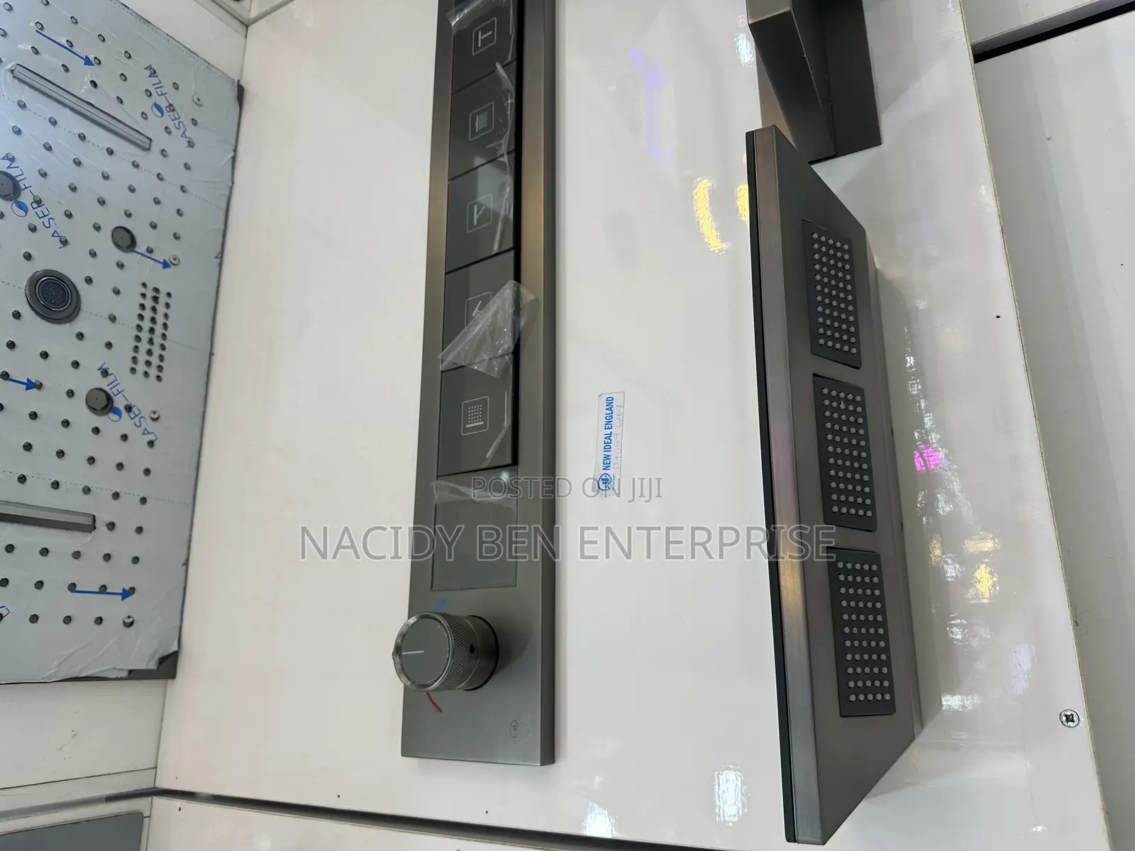 Digital Thermostatic Conceal Shower Roof System