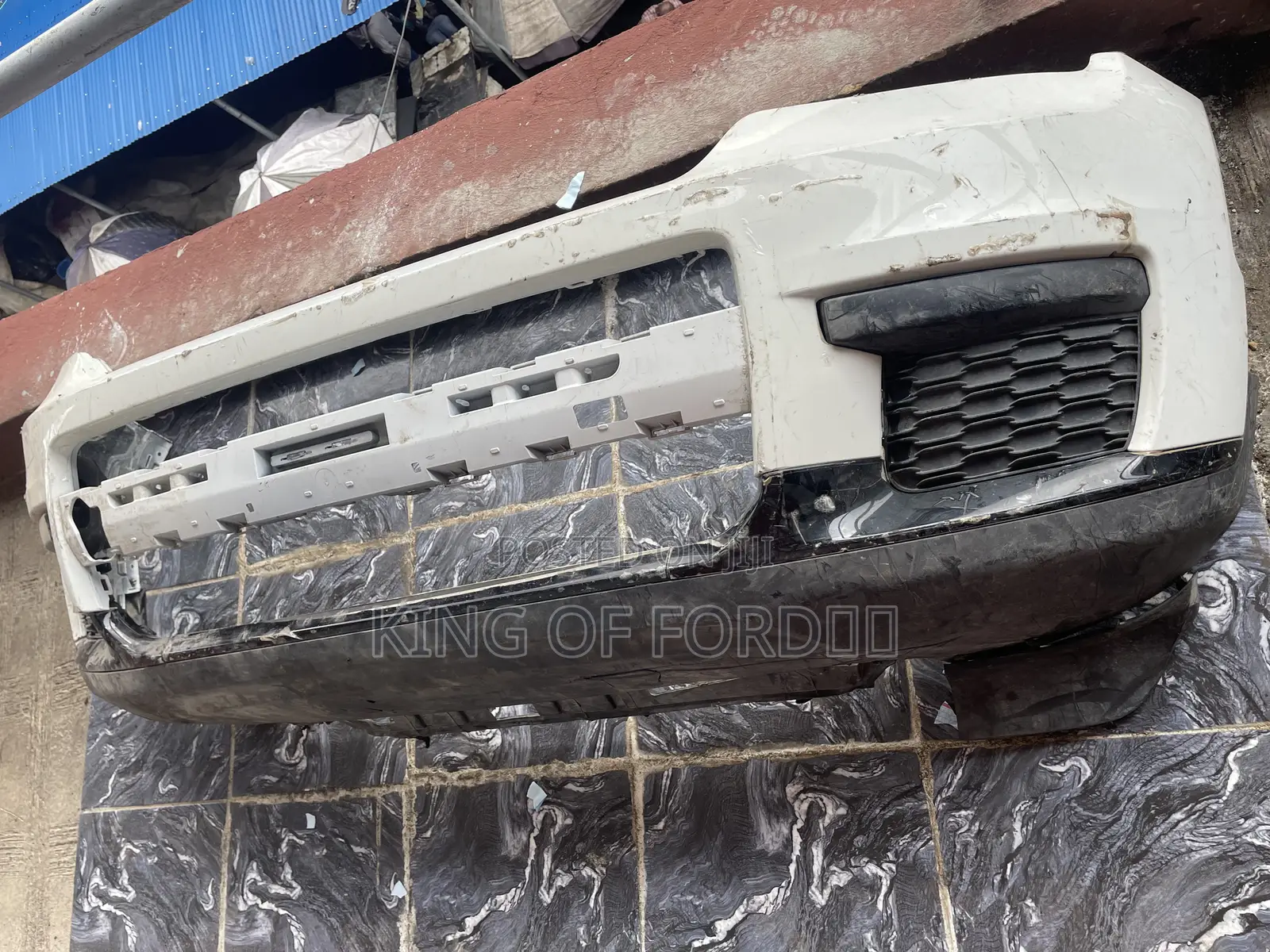 Jeep Cherokee 2024 Bumper