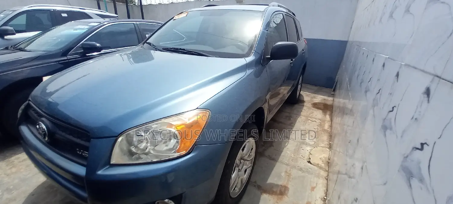 Toyota RAV4 2012 Blue