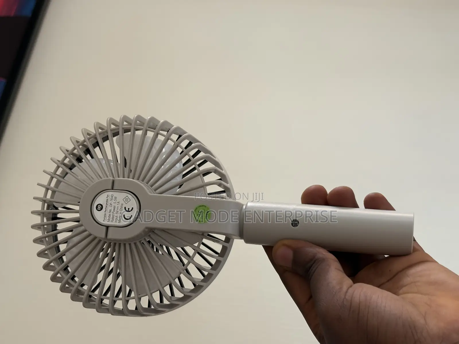 Duration Power Dp-7640 , Rechargeable 5.5w Handheld and Desktop Fan