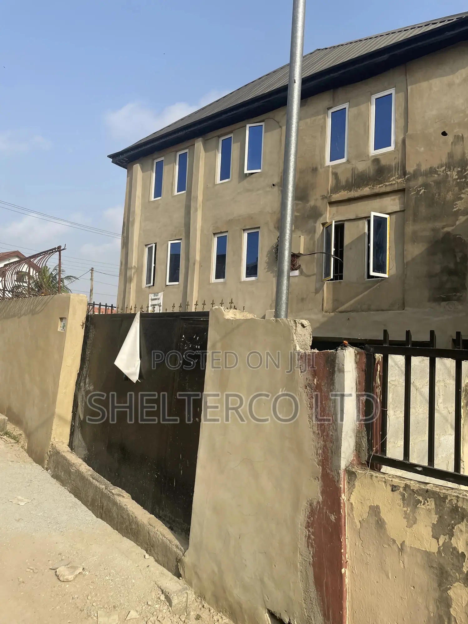 2bdrm Apartment in Gated Street, Aguda / Ogba for rent