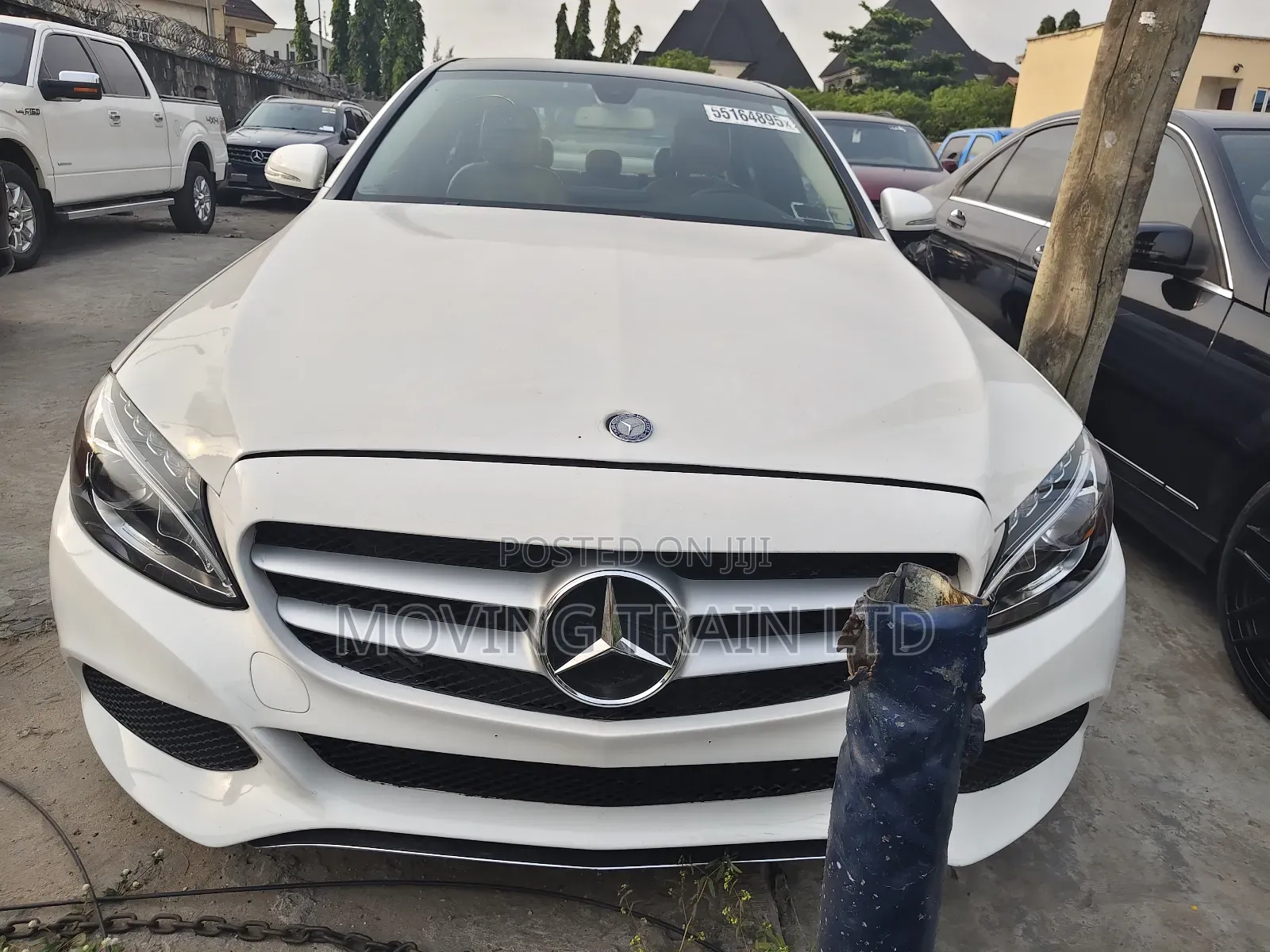 Mercedes-Benz C300 Luxury 4dr AWD 4Matic Sedan (2.0L 4cyl 7A) 2015