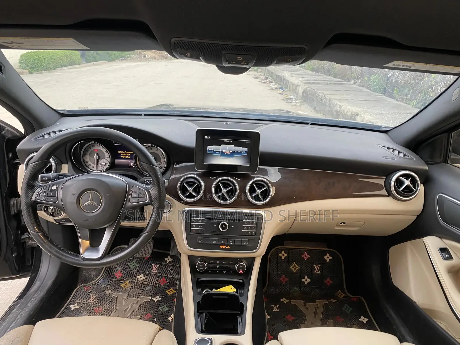 Mercedes-Benz GLA 250 2016 Black