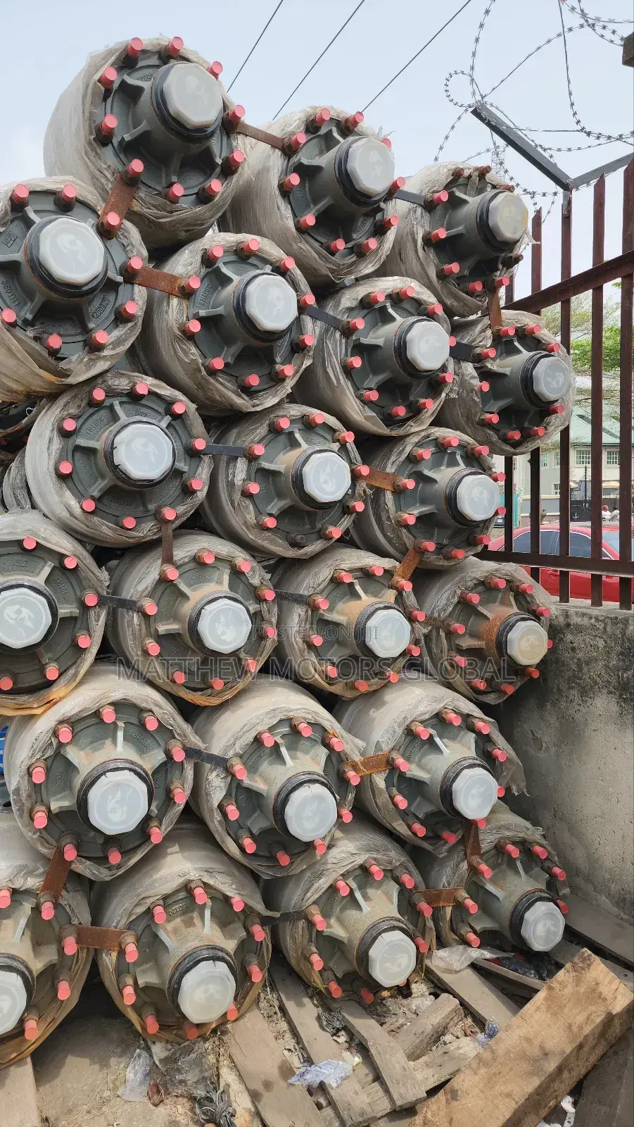 Brand New Howo Axles Available For Sale In Large Quantity