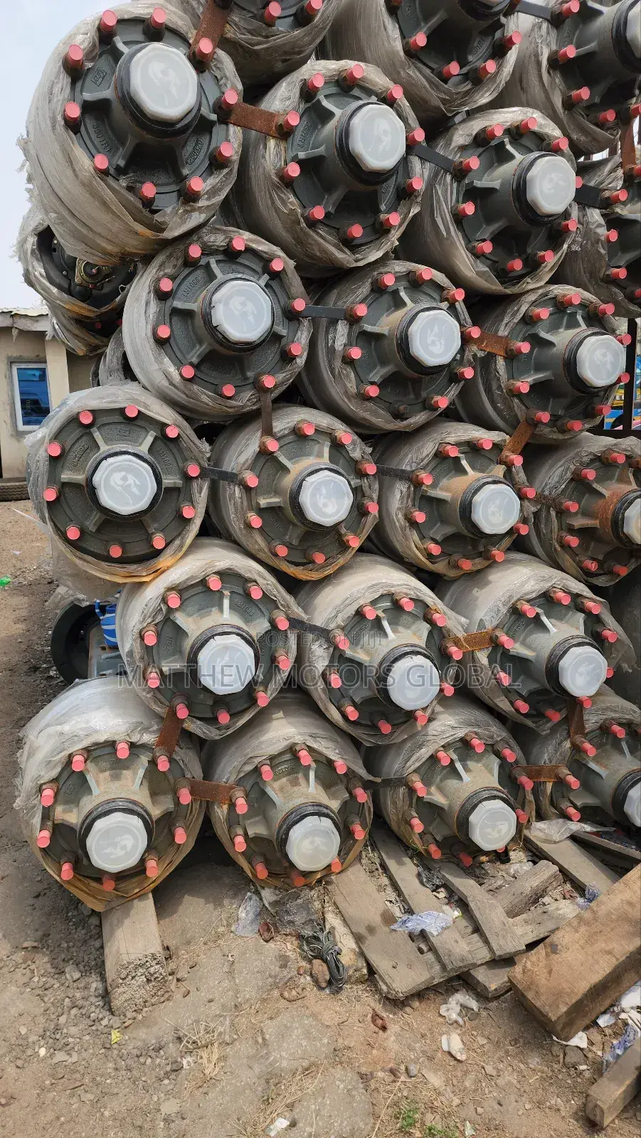 Brand New Howo Axles Available For Sale In Large Quantity